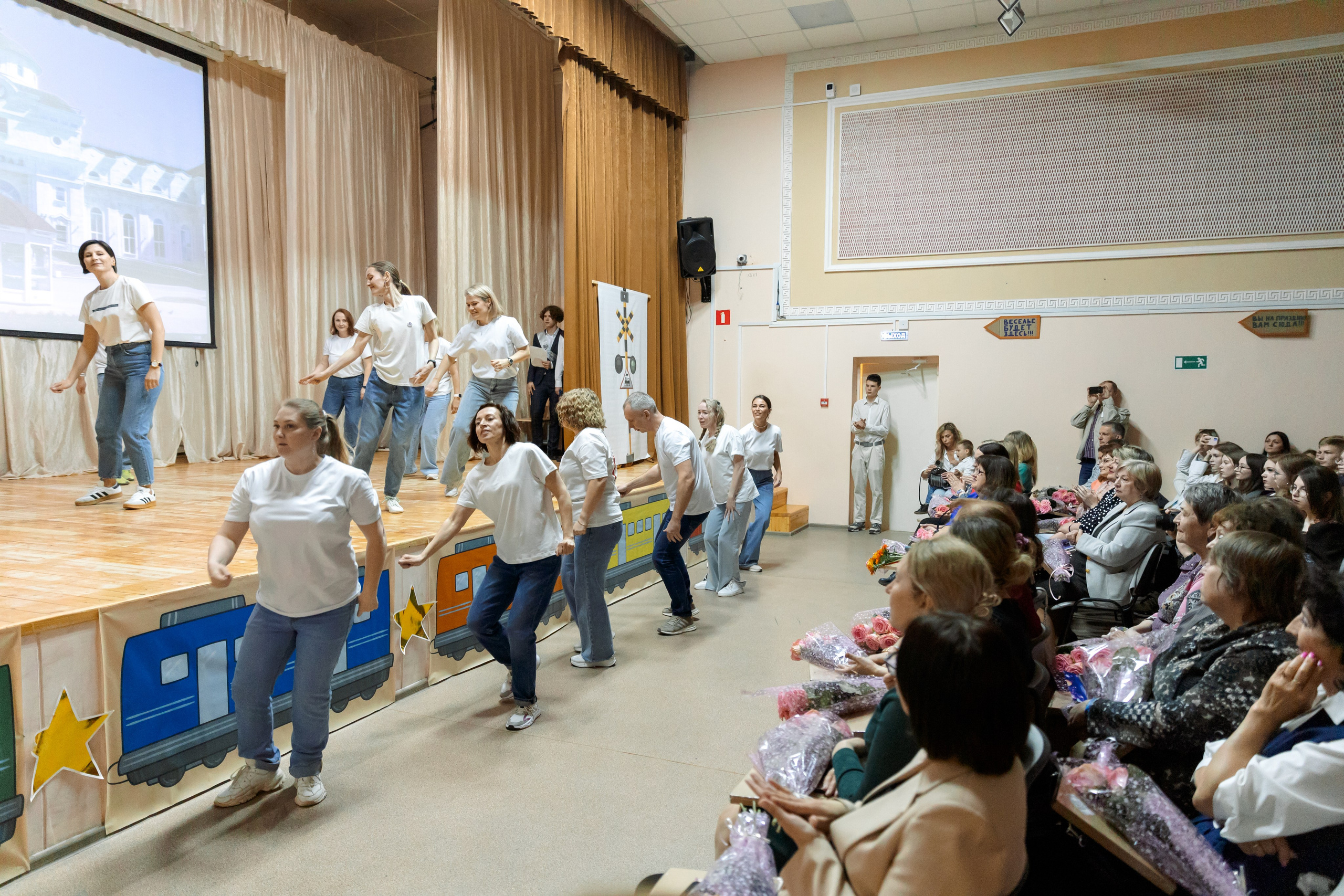 Выпускной шк 88 9-е кл. 24.05.2024. Свадебный и Семейный фотограф г. Ижевск Гульназ Солдатова. Гульназ фото