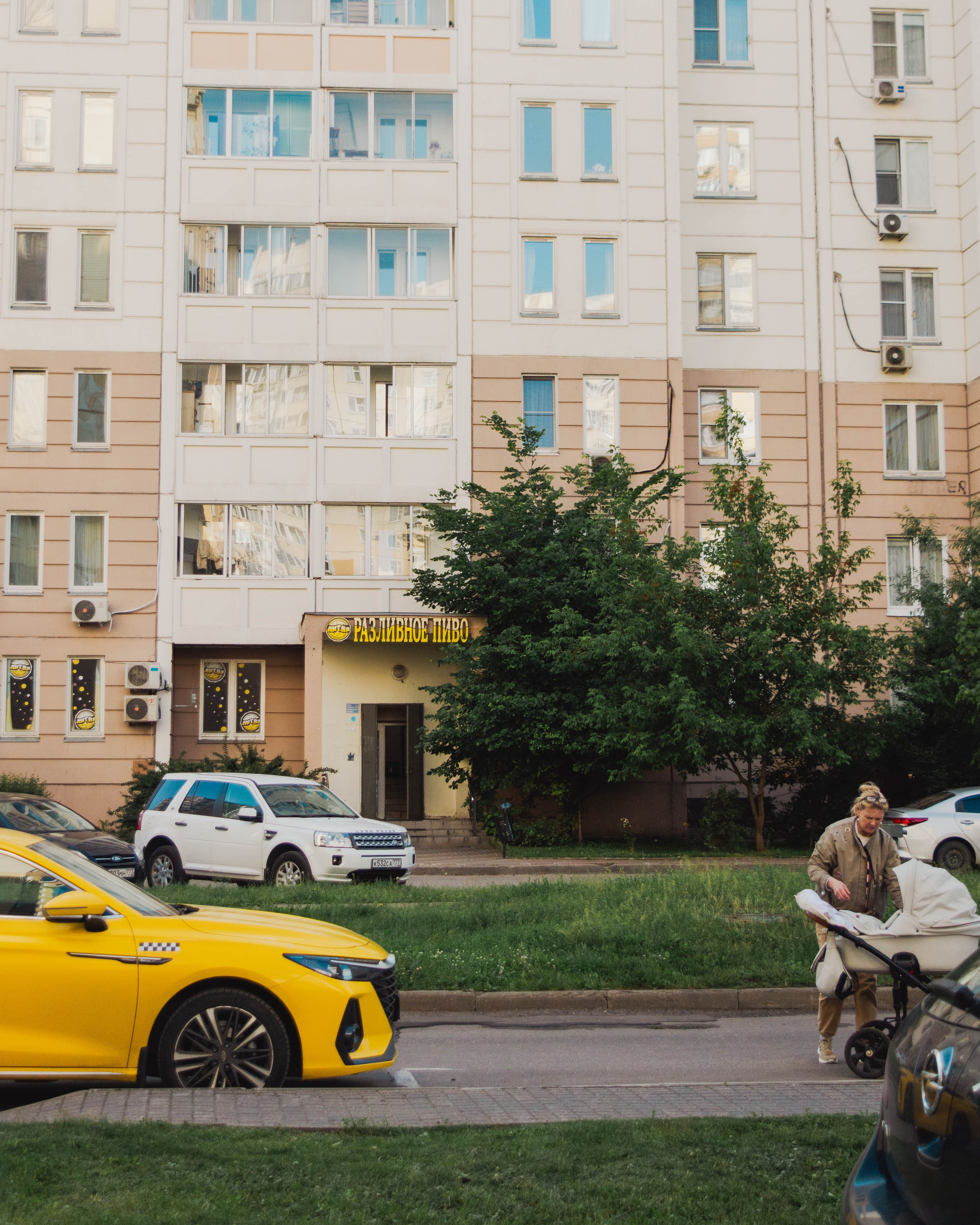 Многослойность городского пространства. Фотограф Анастасия Лощакова в Москве