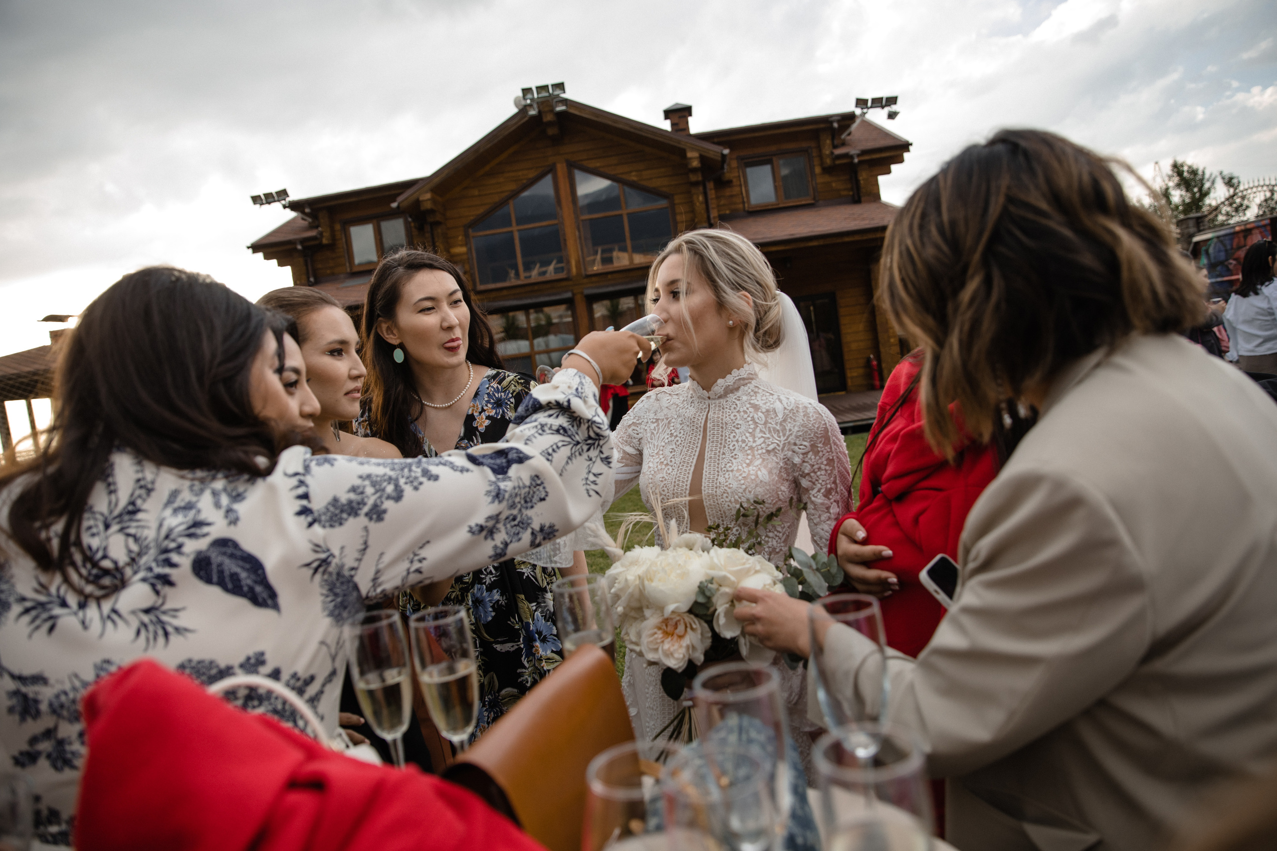 Aktan and Darina. Свадебный фотограф в Алматы Николай Киреев