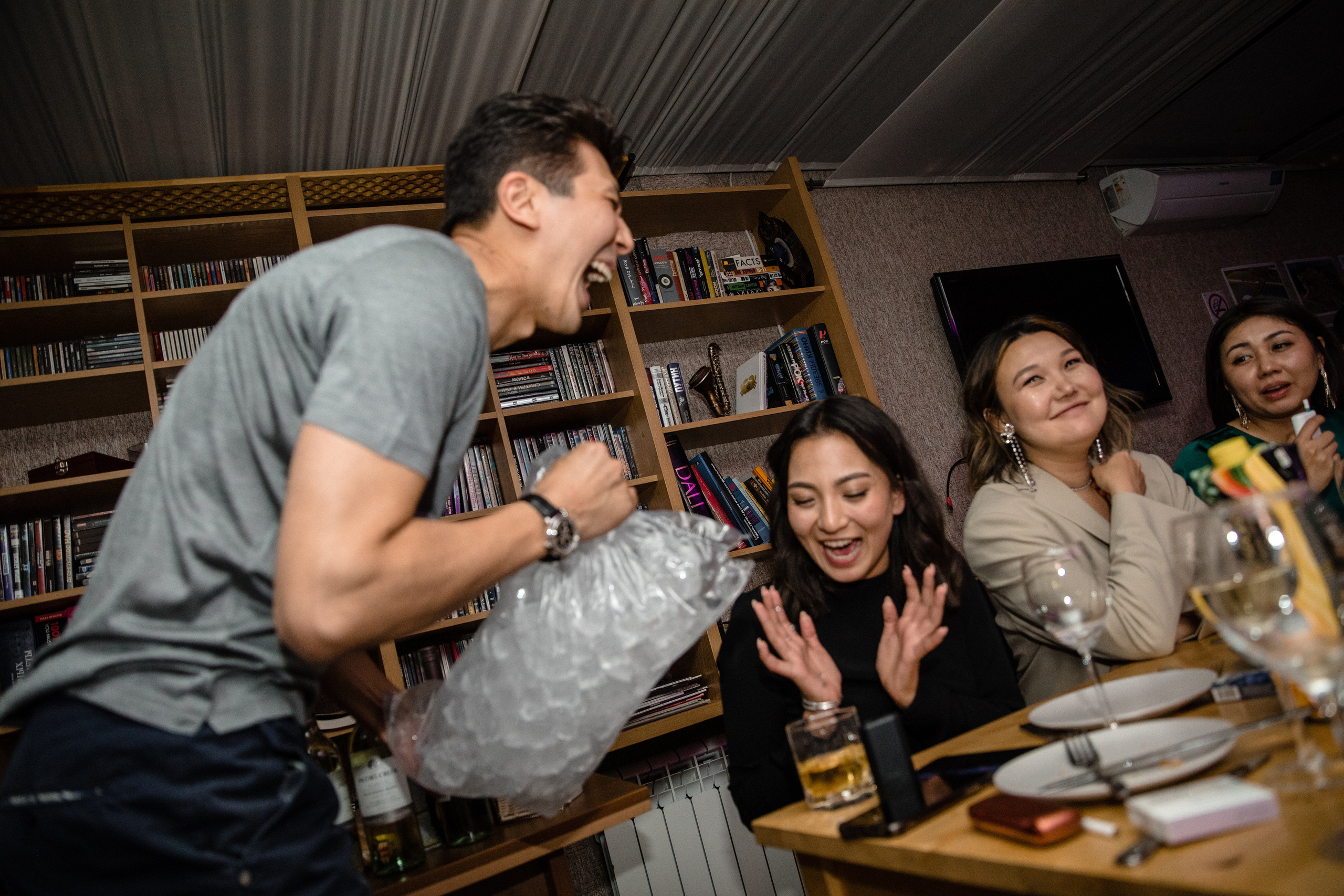 Aktan and Darina. Свадебный фотограф в Алматы Николай Киреев