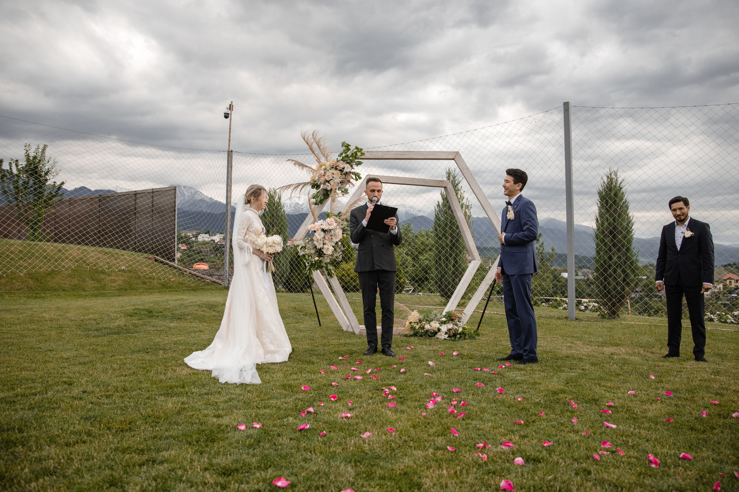 Aktan and Darina. Свадебный фотограф в Алматы Николай Киреев