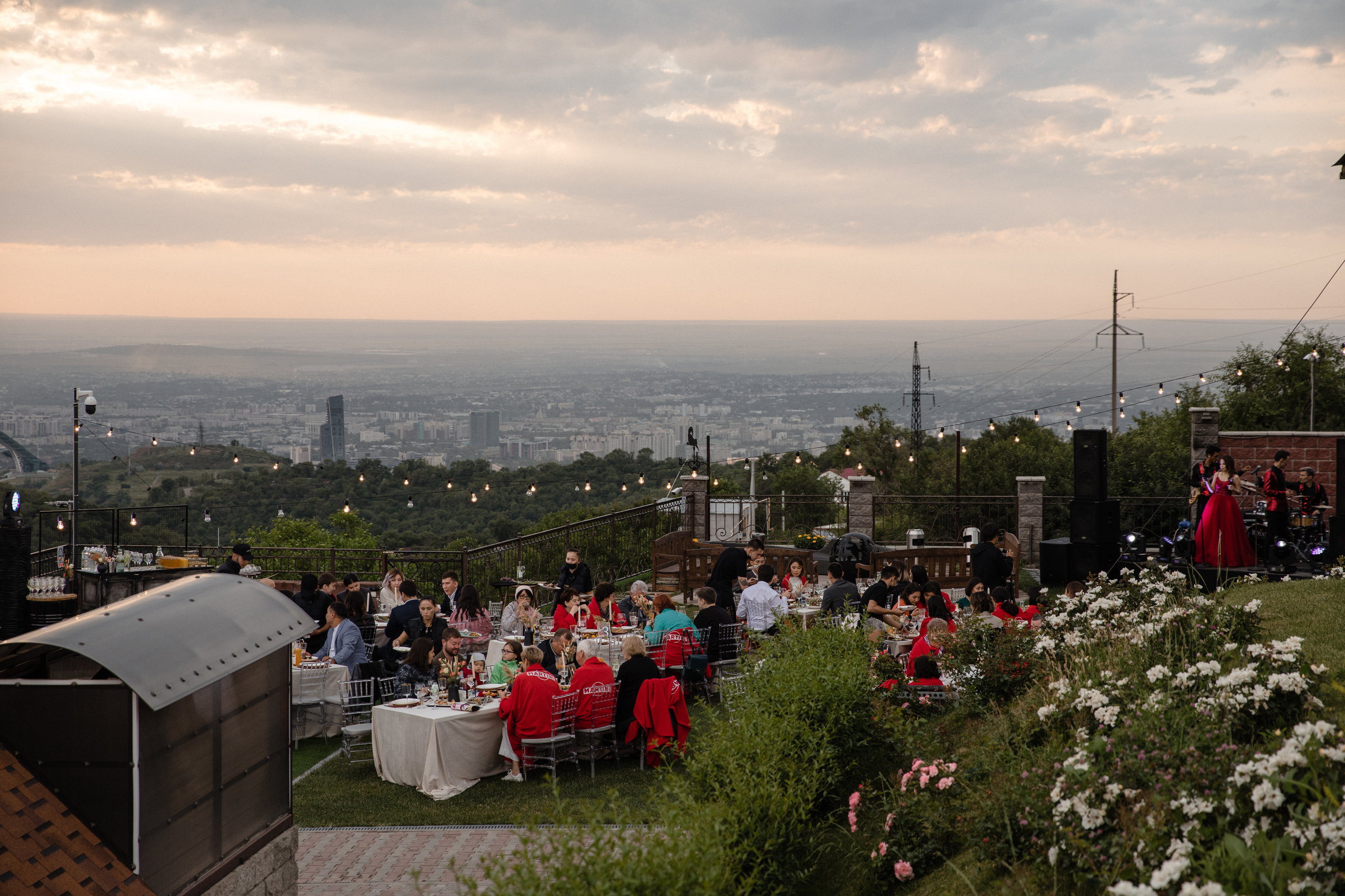 Aktan and Darina. Свадебный фотограф в Алматы Николай Киреев