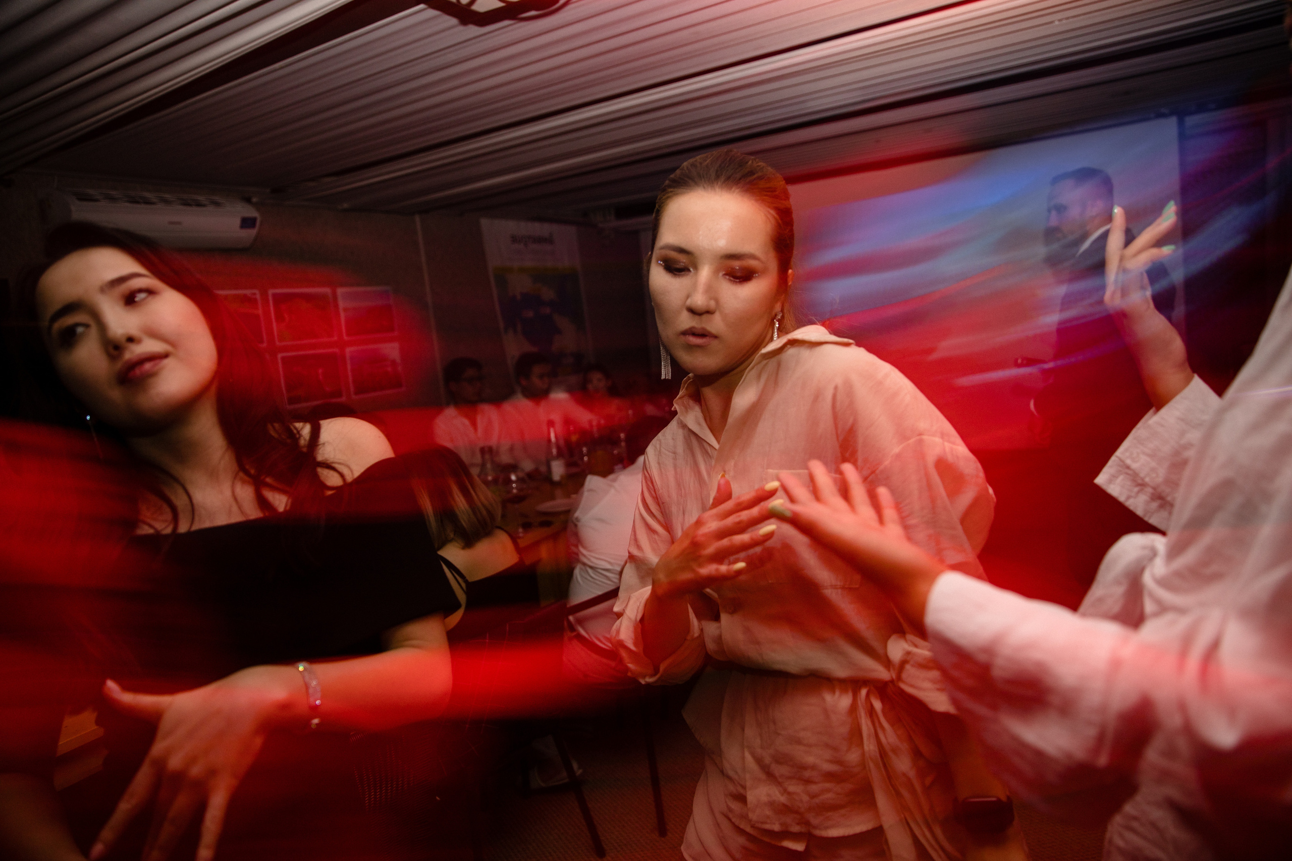 Aktan and Darina. Свадебный фотограф в Алматы Николай Киреев