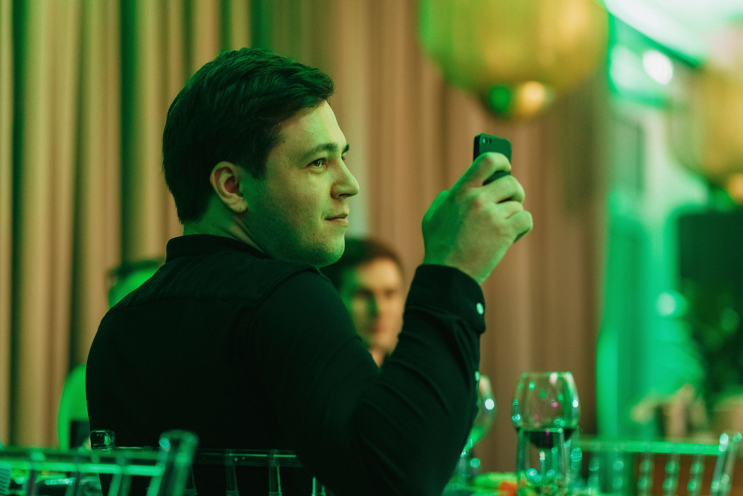 Вечеринка LMC: Атмосфера Матрицы в ресторане Голден Хорс в Таганроге. Свадебный и семейный фотограф в Таганроге Бакарюк Антон