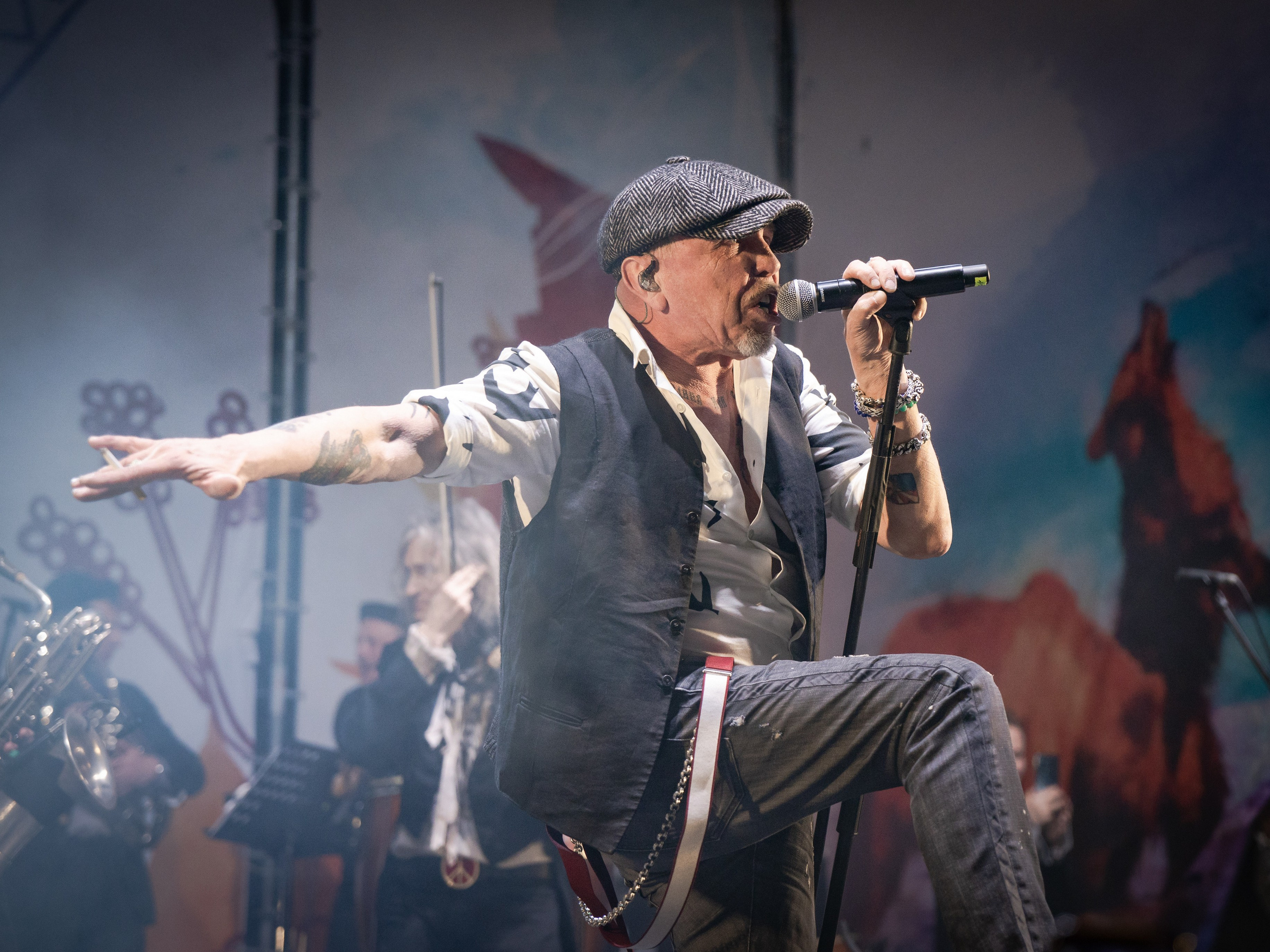 Гарик Сукачев. Фотограф. г. Южно-Сахалинск. Олег Толстов