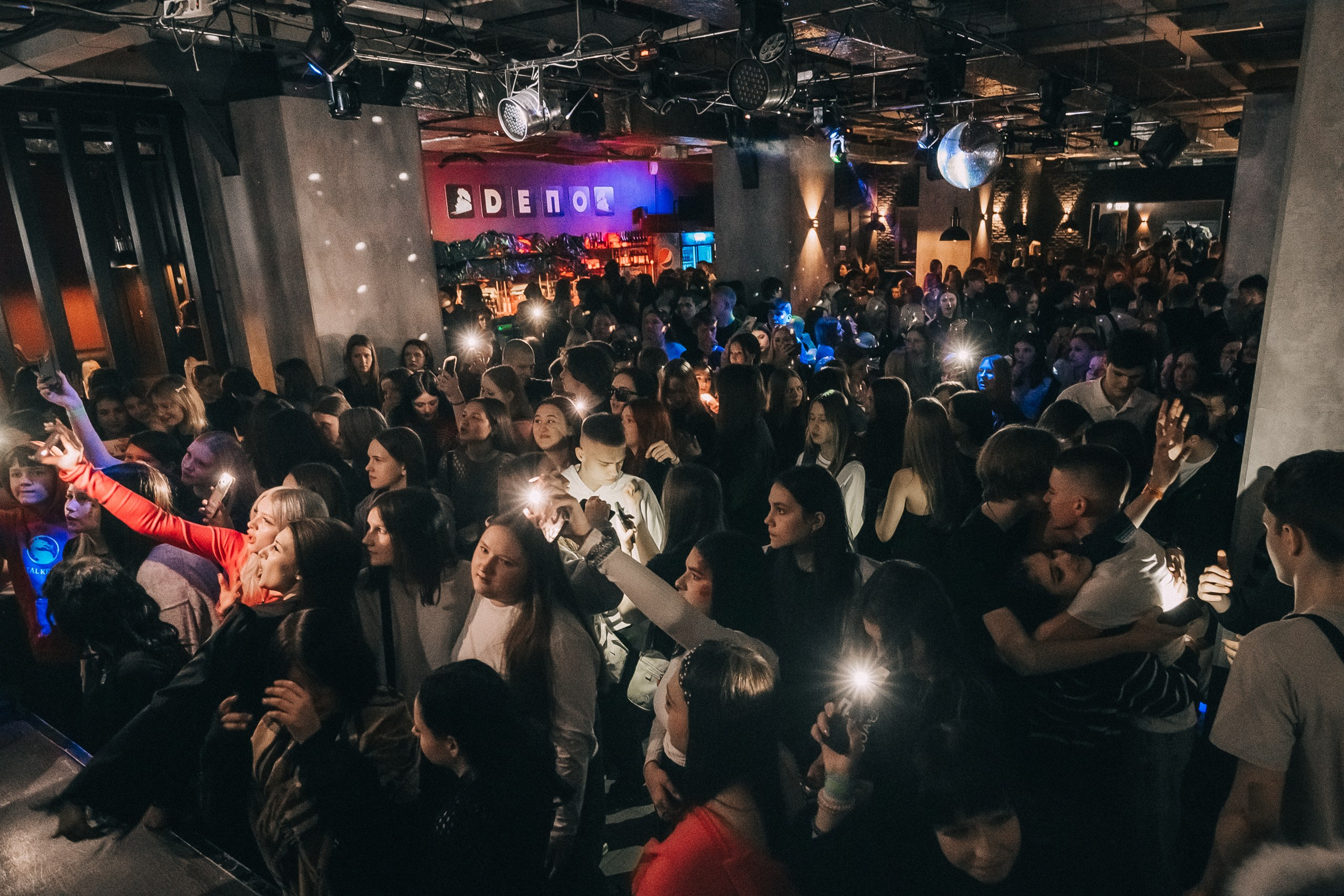 8 MARCH WOMENS DAY PARTY. Фотограф в Кемерово Владислав Шульц