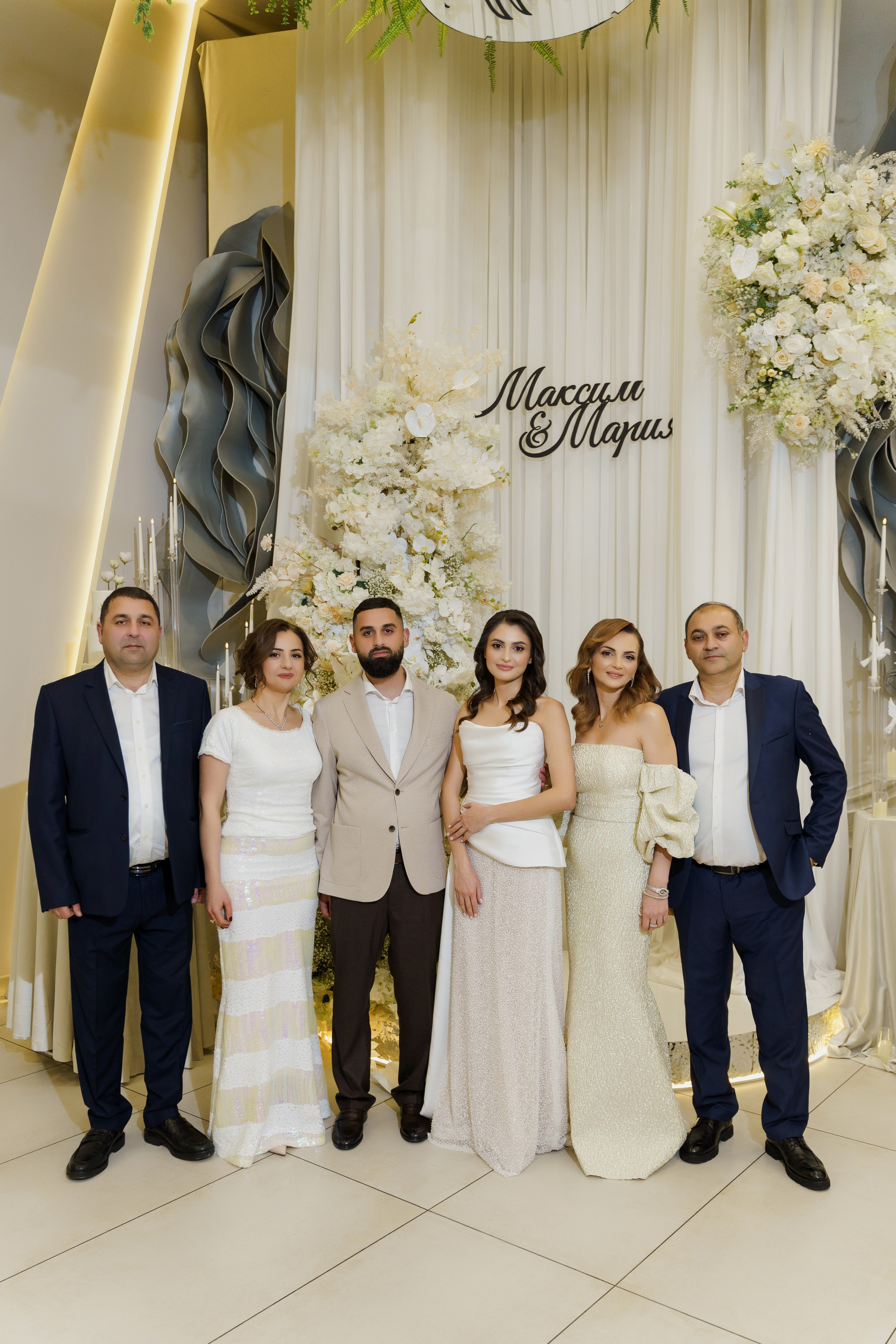 Красивое обручение на берегу чёрного моря в Лермонтово от ТВИНС СТУДИО. ТВИНС СТУДИО — лучшие свадебные фотографы и видеографы в Краснодаре