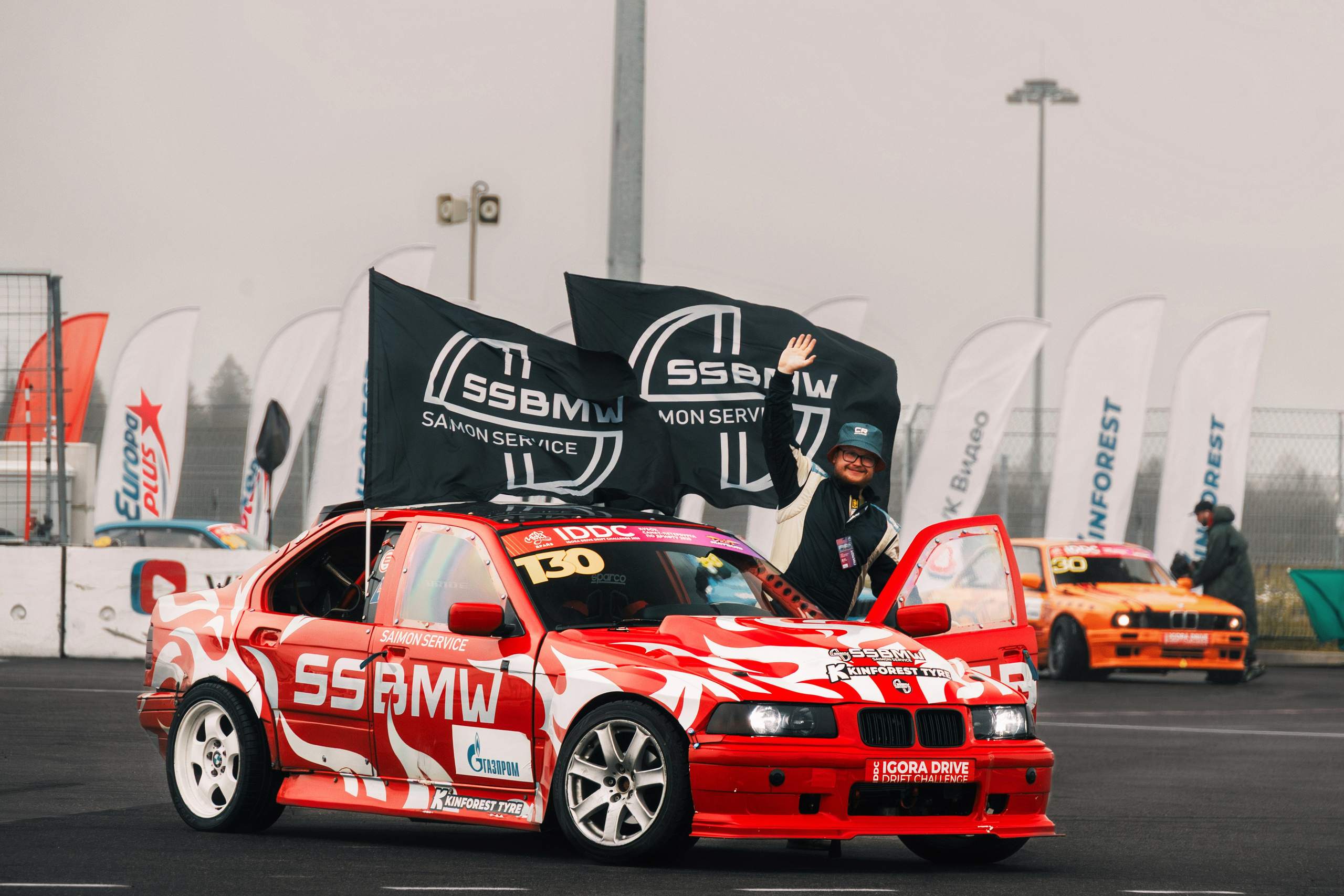 IDDC Этап 2: Бетонный Колизей и блогеры в деле