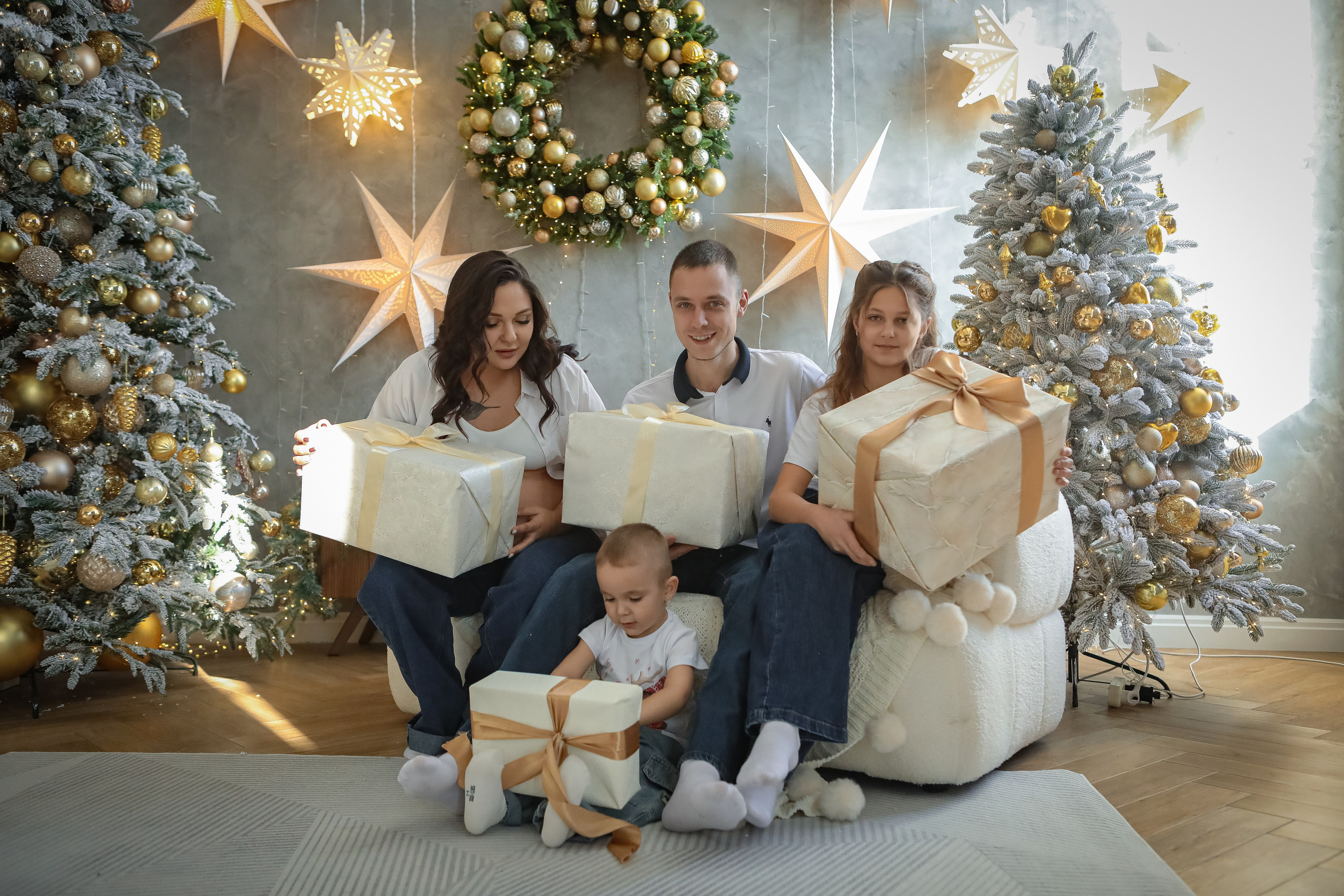 НОВОГОДНИЕ ФОТОСЕССИИ 2025-2026. Фотограф г. Хабаровск. Семейные и индивидуальные съёмки