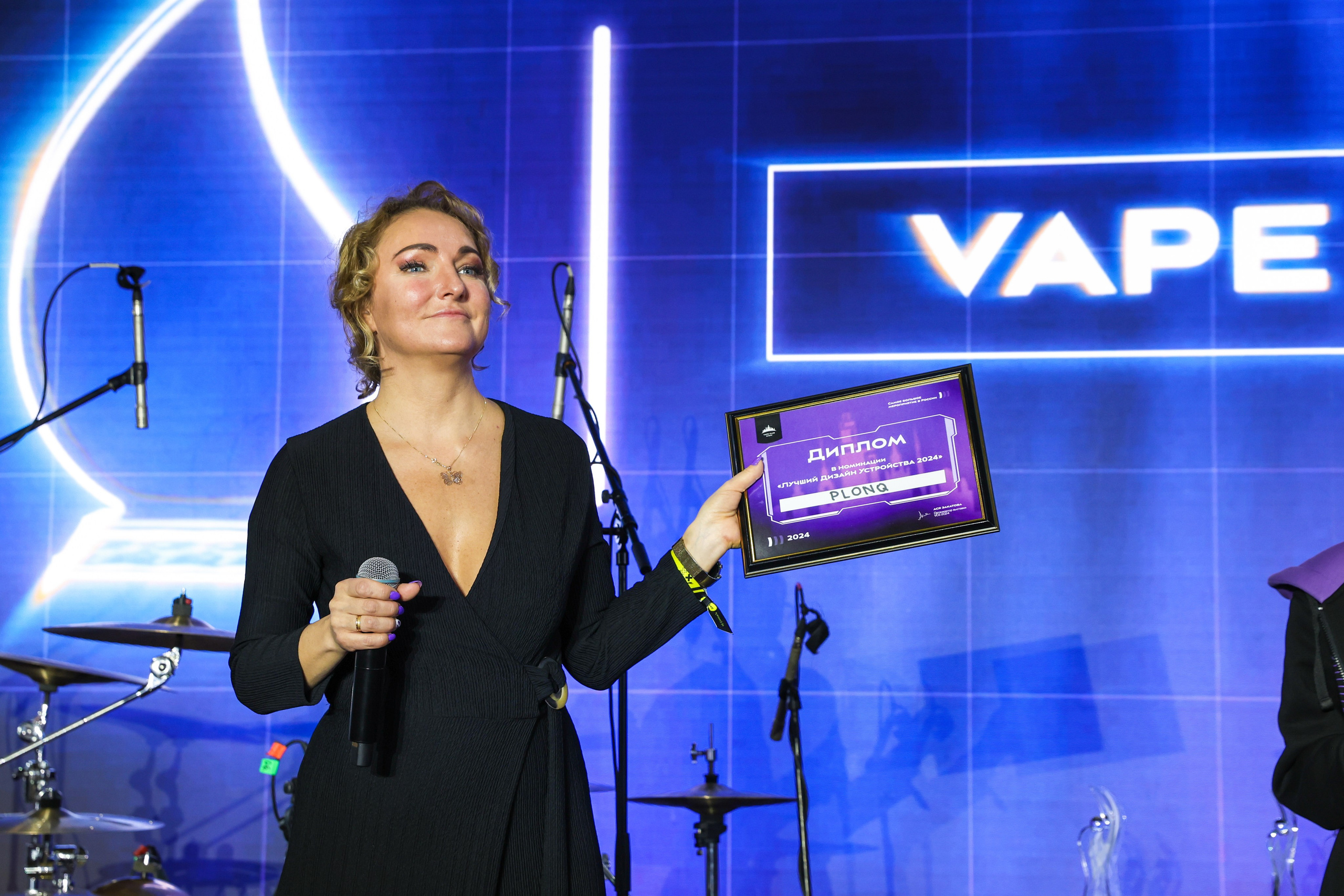 Стенд PLONQ на Vape Club Show. Фотограф Дарья Попова