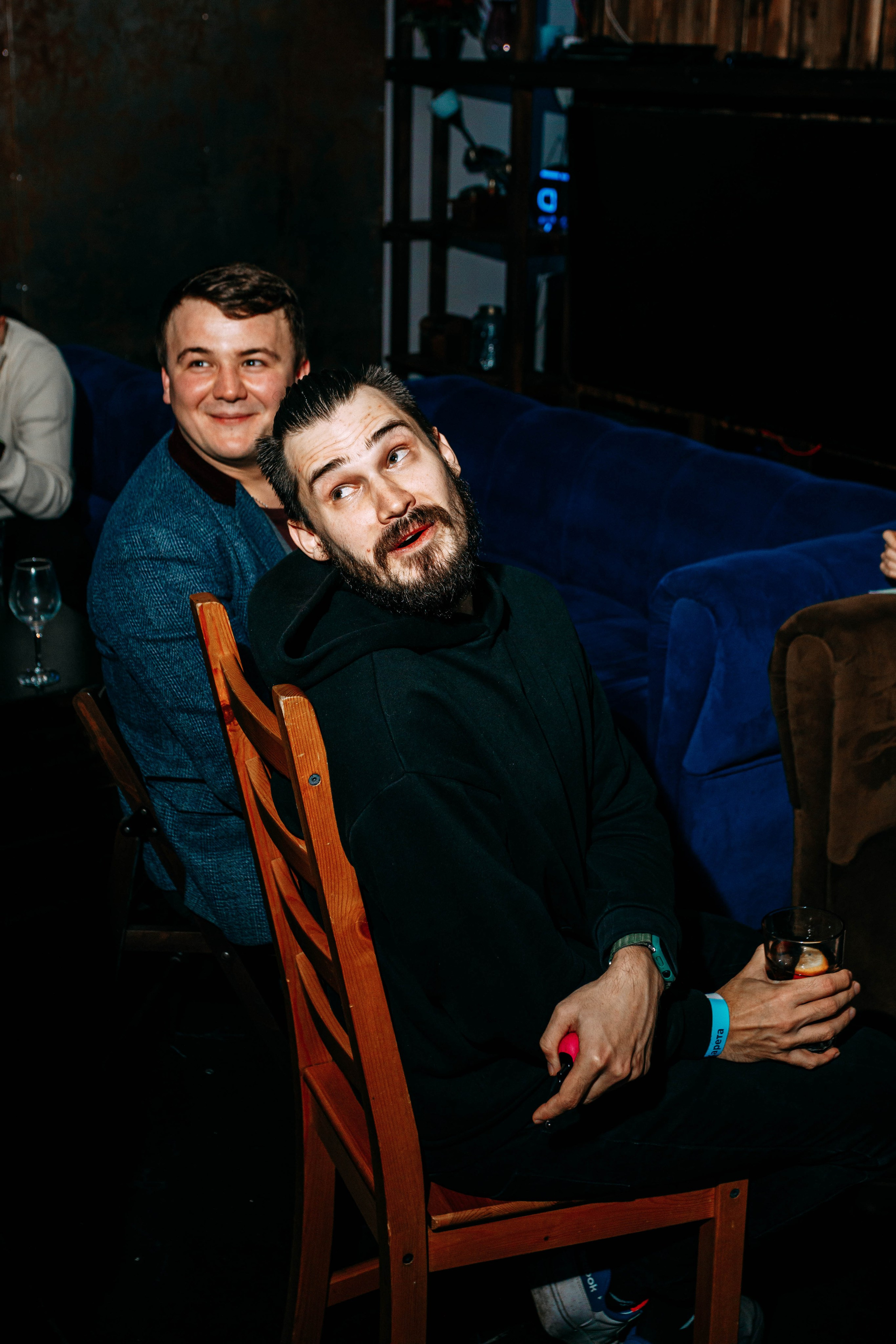 ЮНОСТЬ ВСЁ ПРОСТИТ