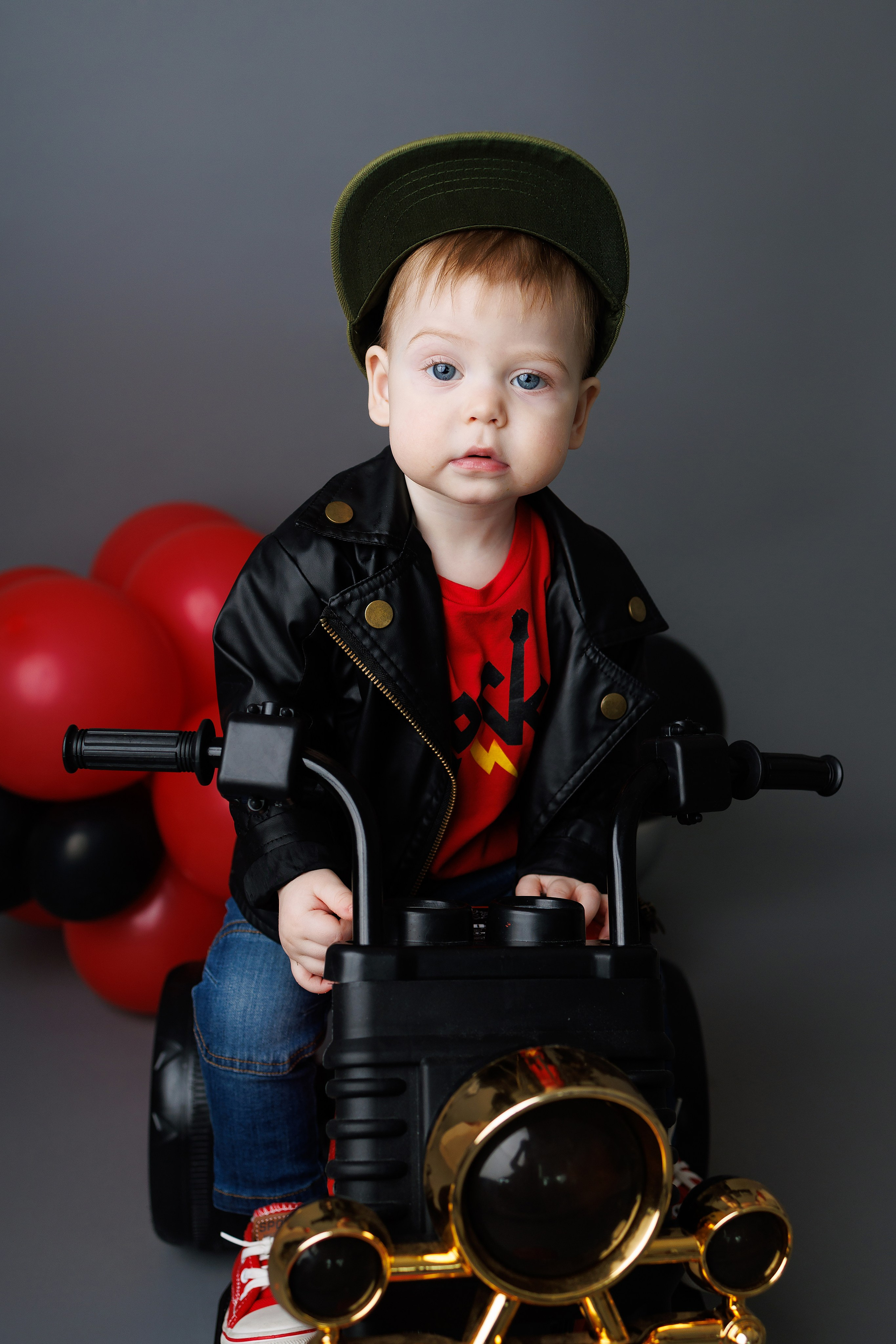Илюше 1 годик. Фотограф новорожденный малышей Новосибирск