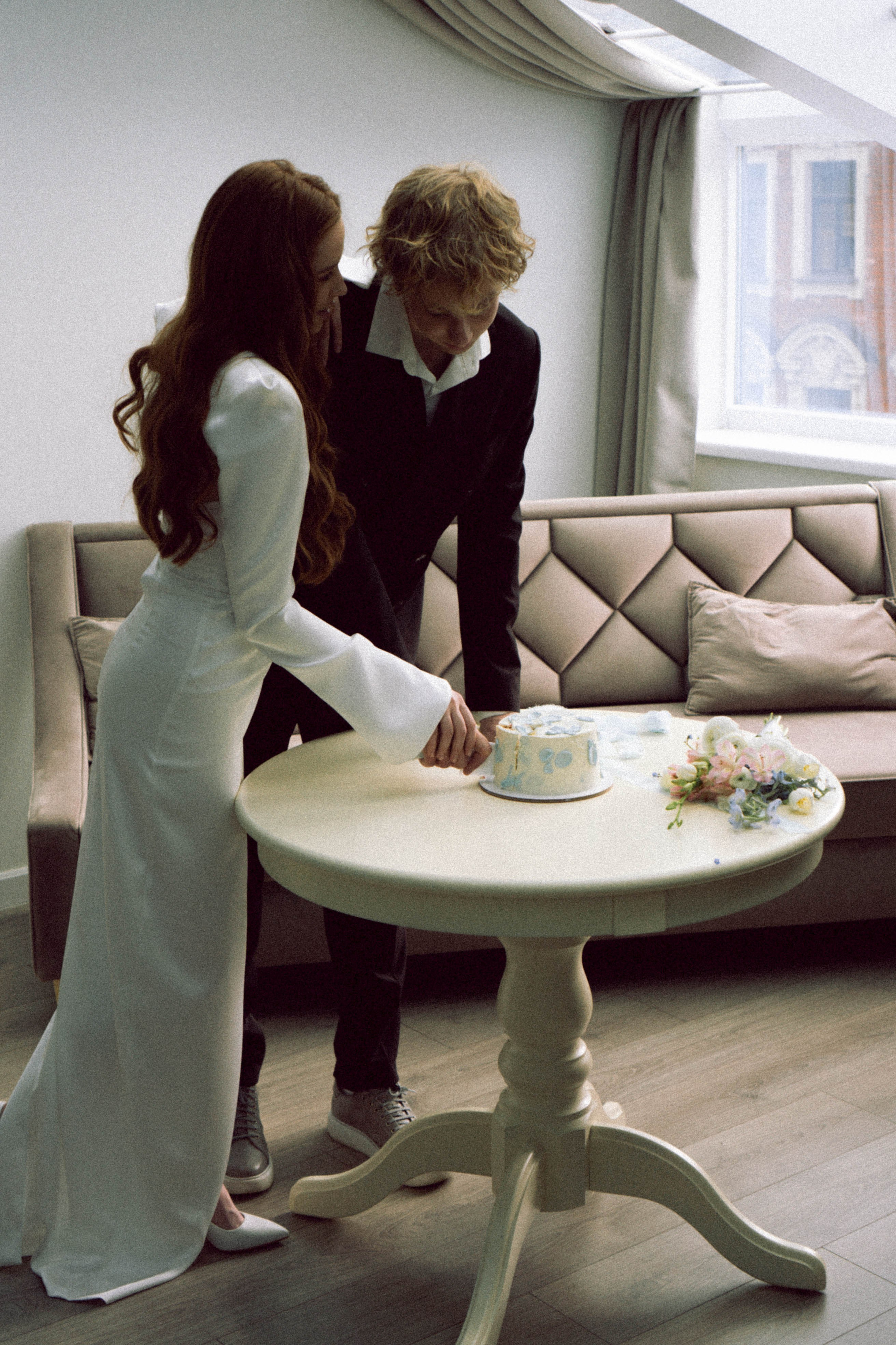 СВАДЕБНАЯ СЬЕМКА В ОТЕЛЕ. СБОРЫ ЖЕНИХА И НЕВЕСТЫ И ТАКЖЕ ТОР И ПОДГОТОВКА К ПРОГУЛКЕ. Профессиональный фотограф, Санкт-Петербург — Виктория Богомолова