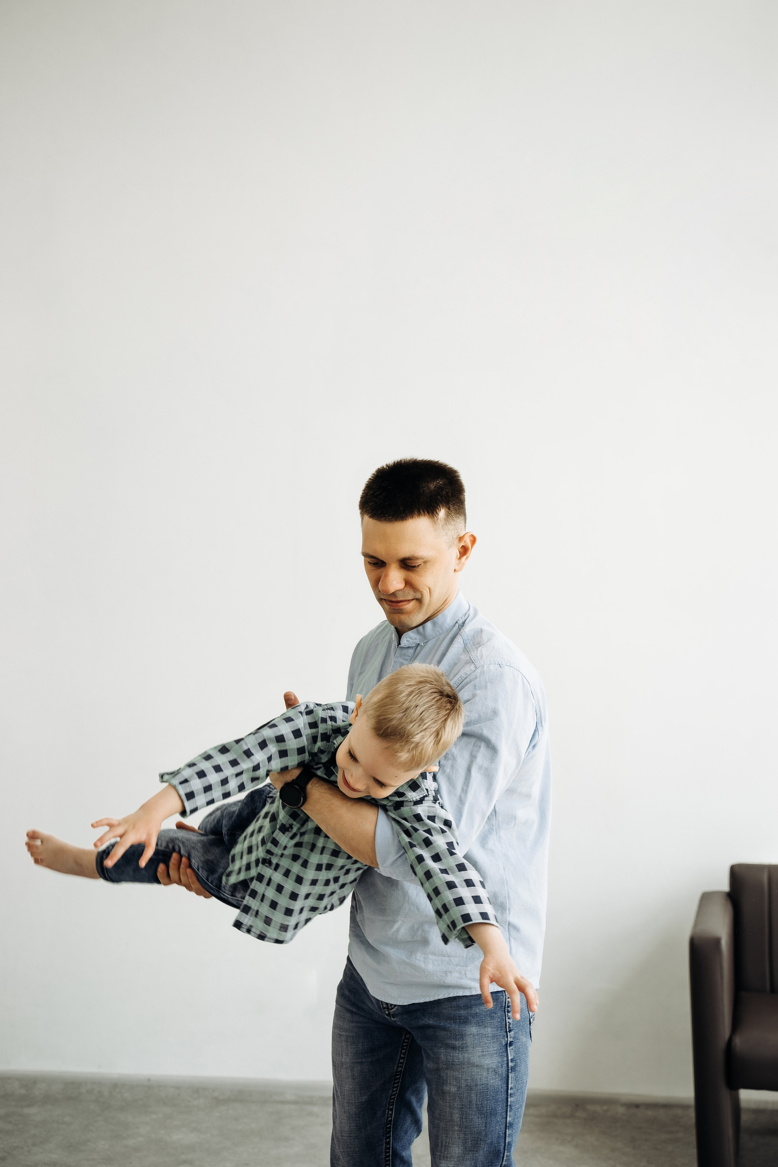 Вдвоём хорошо, но втроём. Моменты и истории о вас настоящих