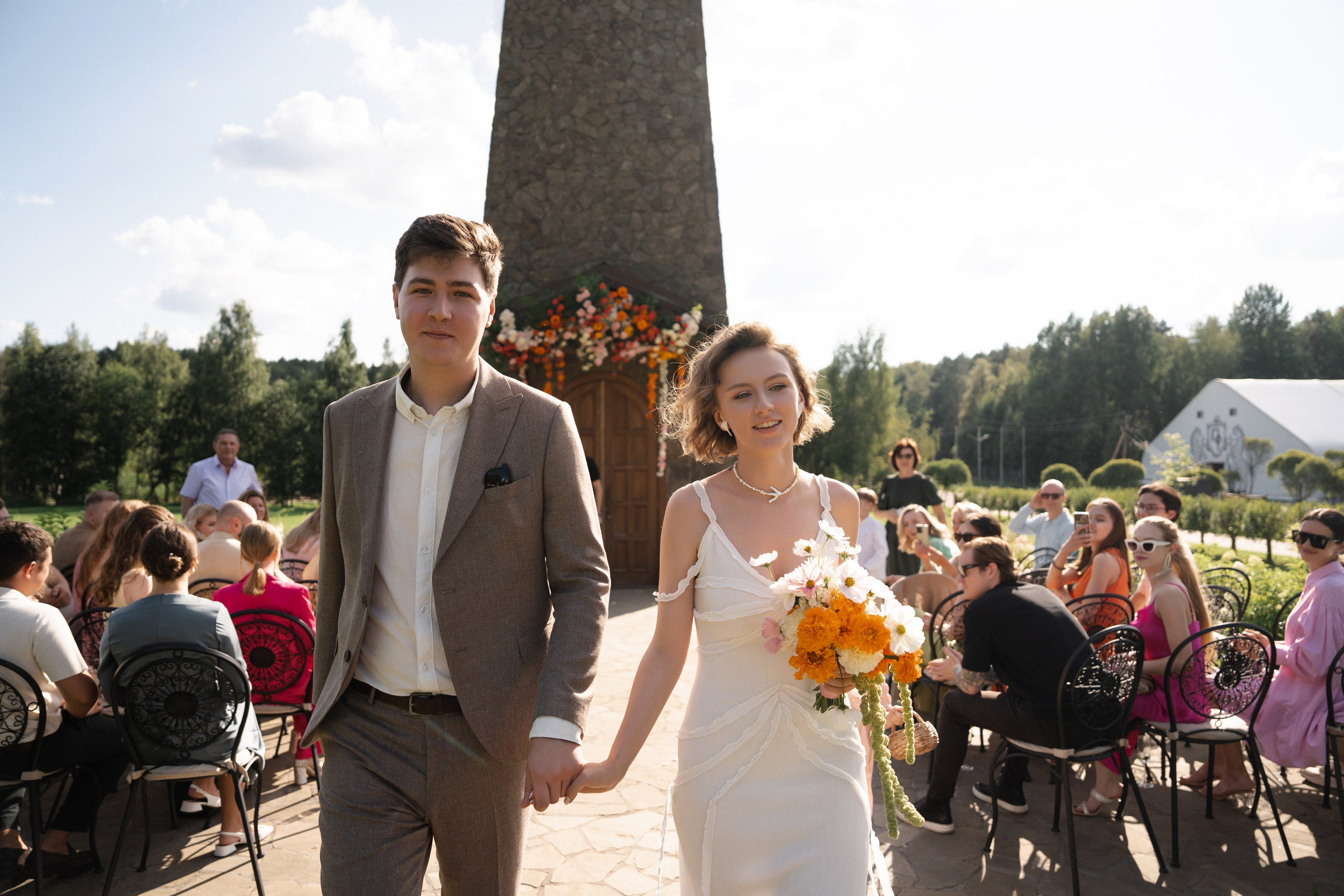 Арина & Иван. Камерная свадьба на природе в стиле в расслабленном стиле. Свадебный фотограф организатор в Санкт-Петербурге Ассоль Опарина
