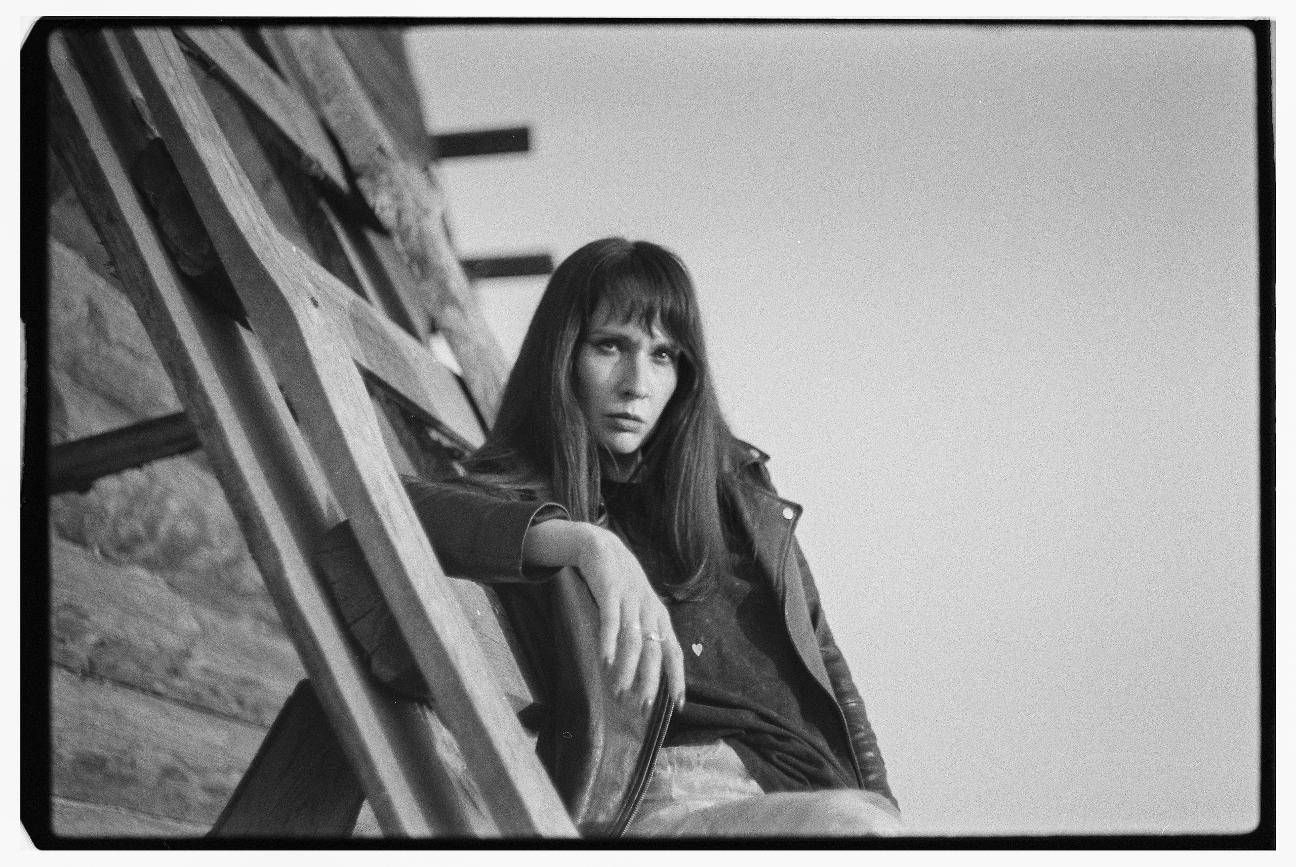 Портретная фотосессия на плёнку 35 мм на ферме в Санкт-Петербурге. Светлана Гопанюк. Портретный фотограф. Санкт-Петербург. СПб