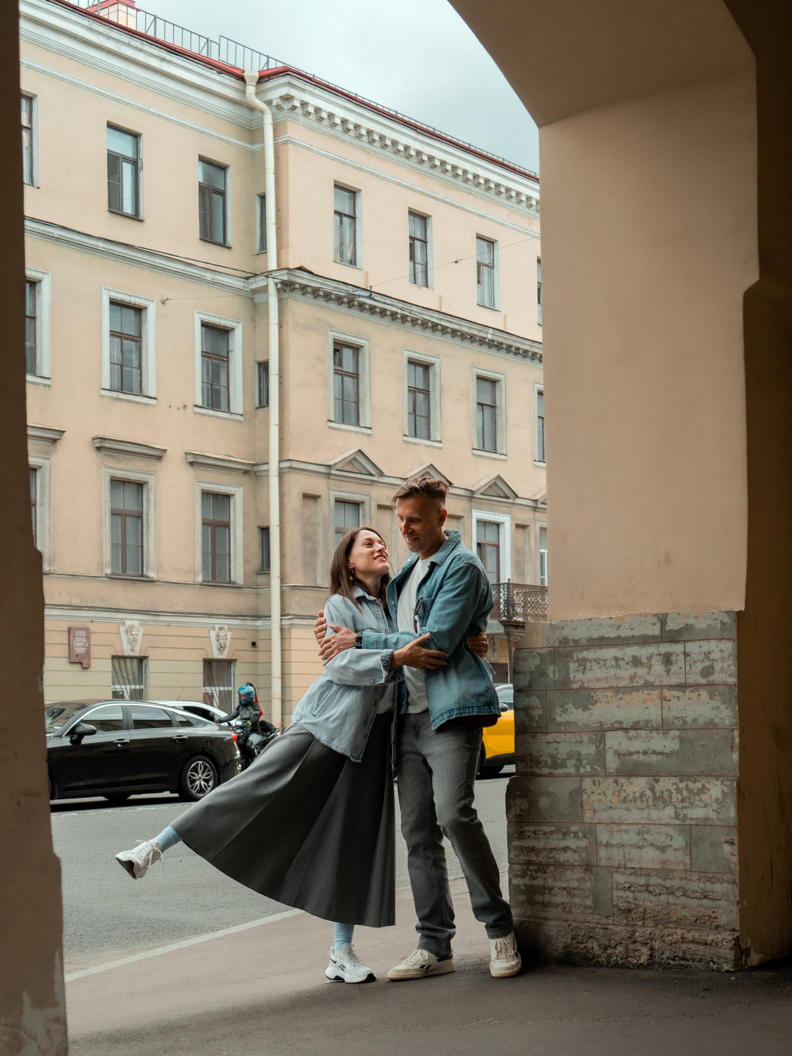Фотосессия для пары на улицах Санкт-Петербурга (Love Story). Светлана Гопанюк. Портретный фотограф. Санкт-Петербург. СПб