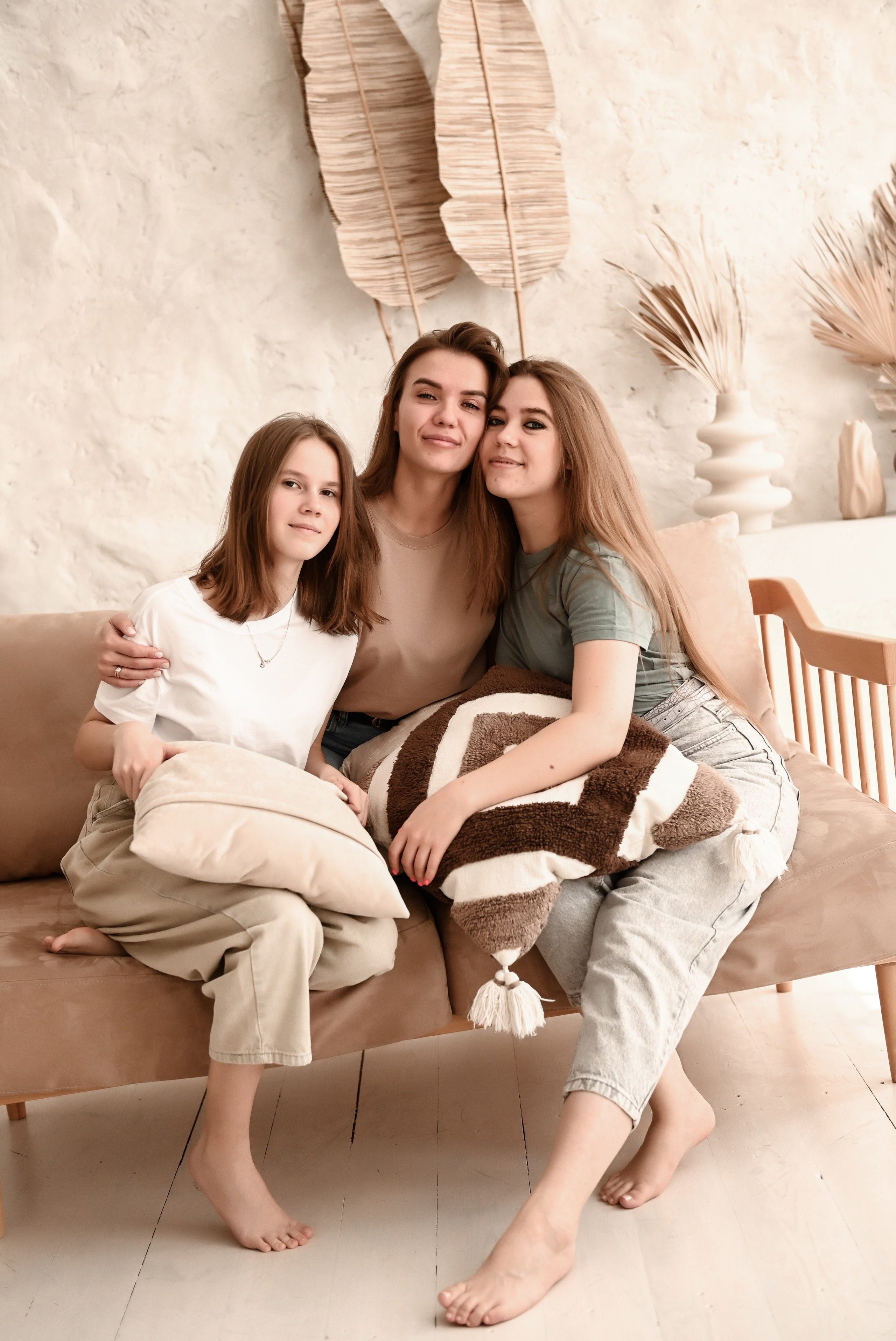 Семейная студийная  фотосессия 2. Свадебный, семейный, детский, контент фотограф в Омске Максим Ильин