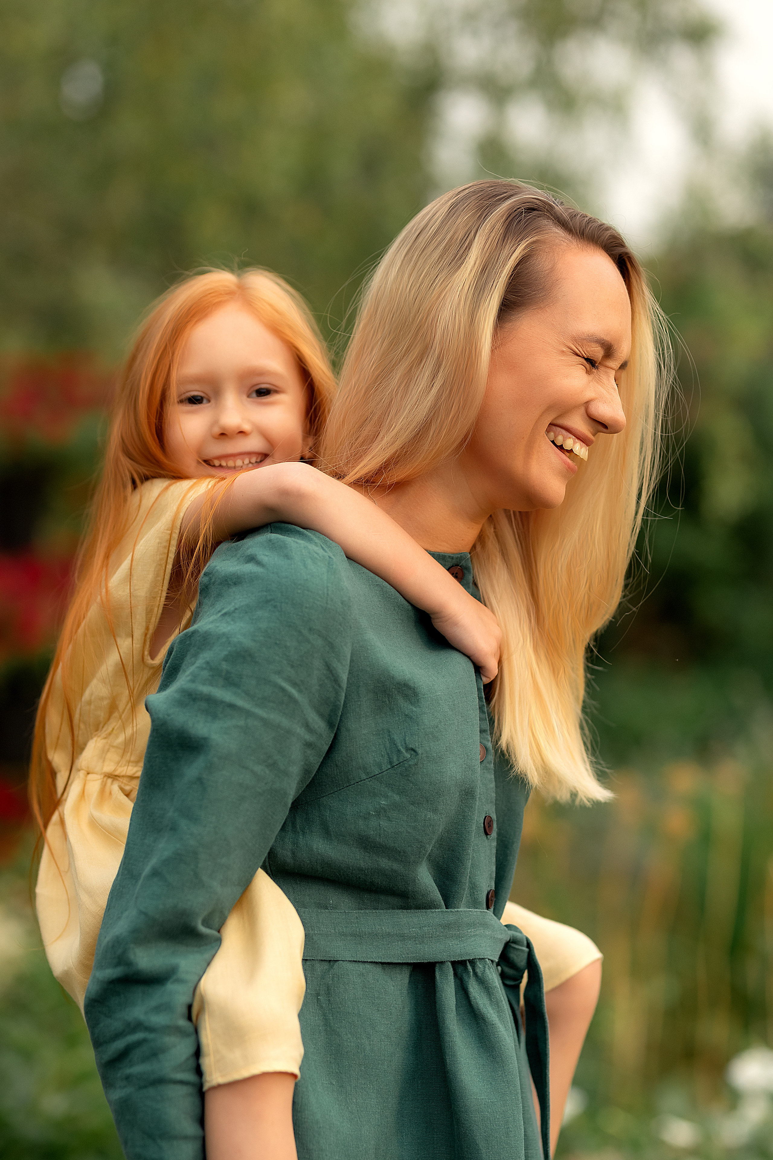 Светлана и Вика (ромашки). Детский и семейный фотограф в Челябинске Мандрикова Светлана