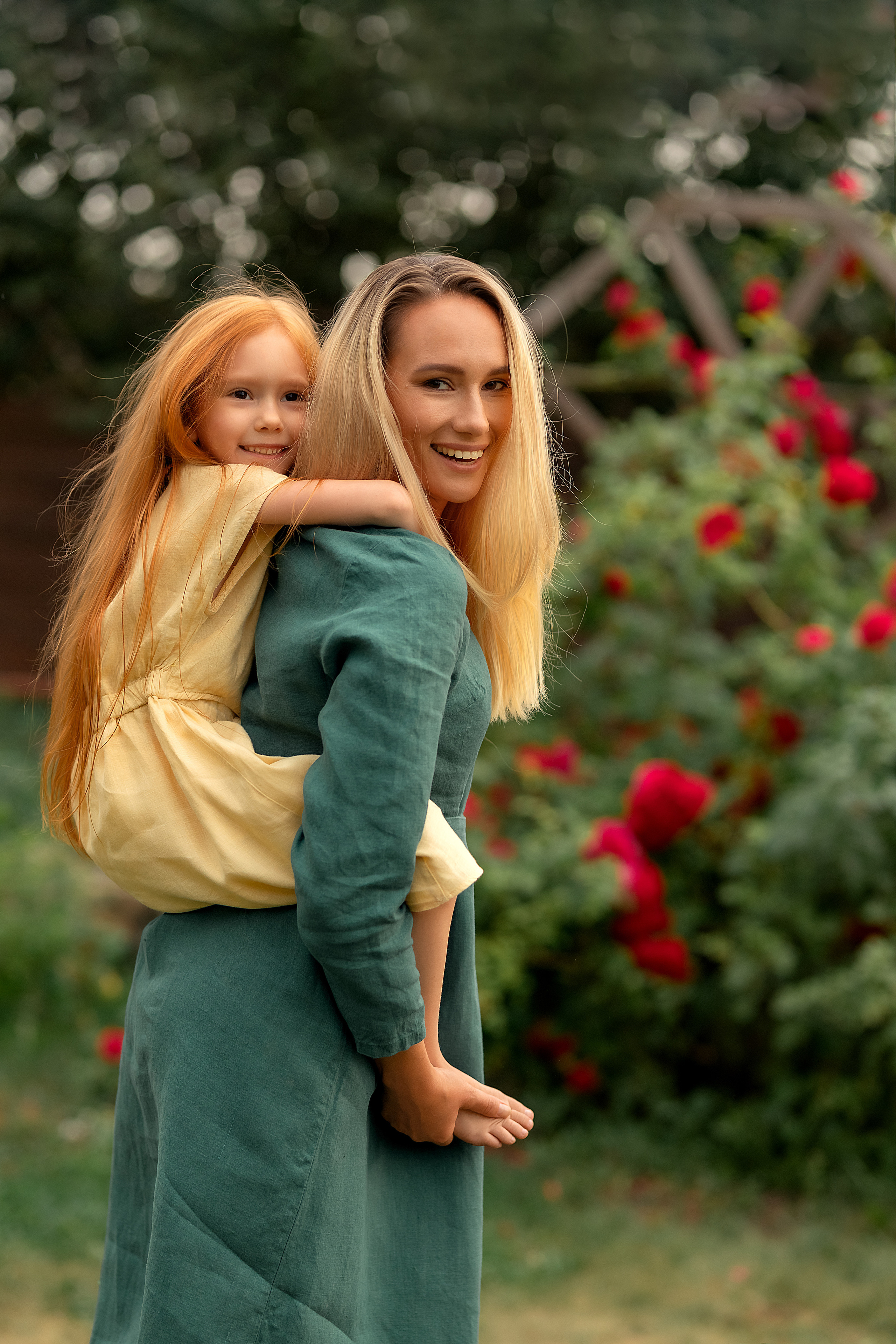 Светлана и Вика (ромашки). Детский и семейный фотограф в Челябинске Мандрикова Светлана