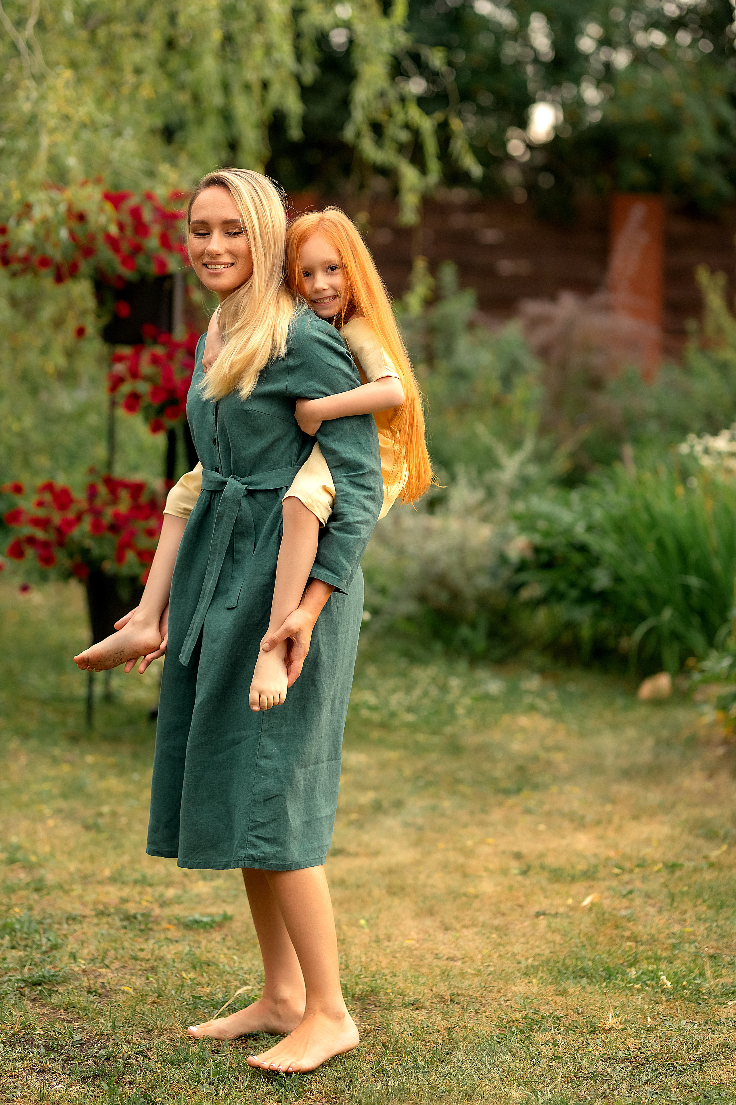 Светлана и Вика (ромашки). Детский и семейный фотограф в Челябинске Мандрикова Светлана