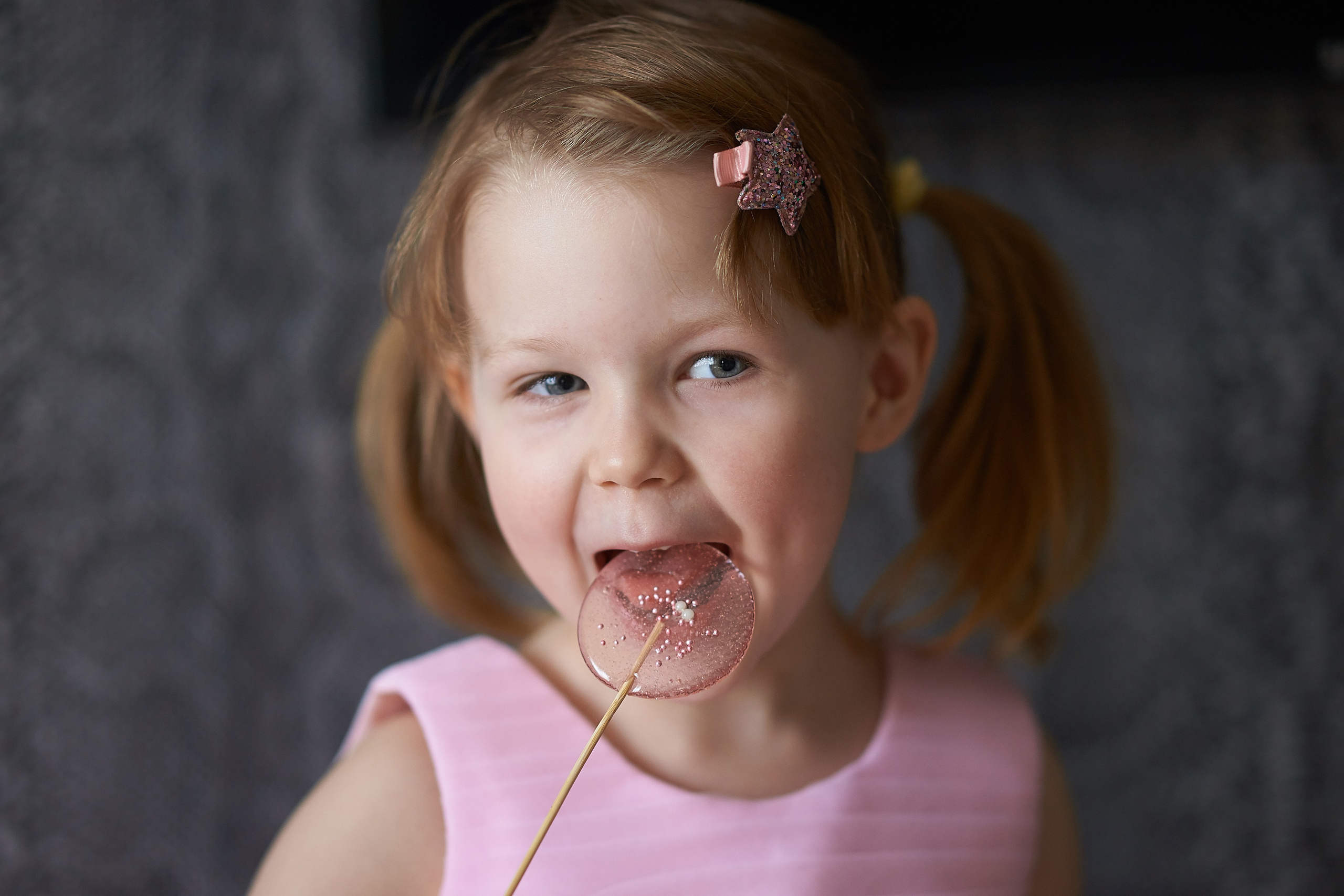 Яночка, 4 годика. Анна Катасонова