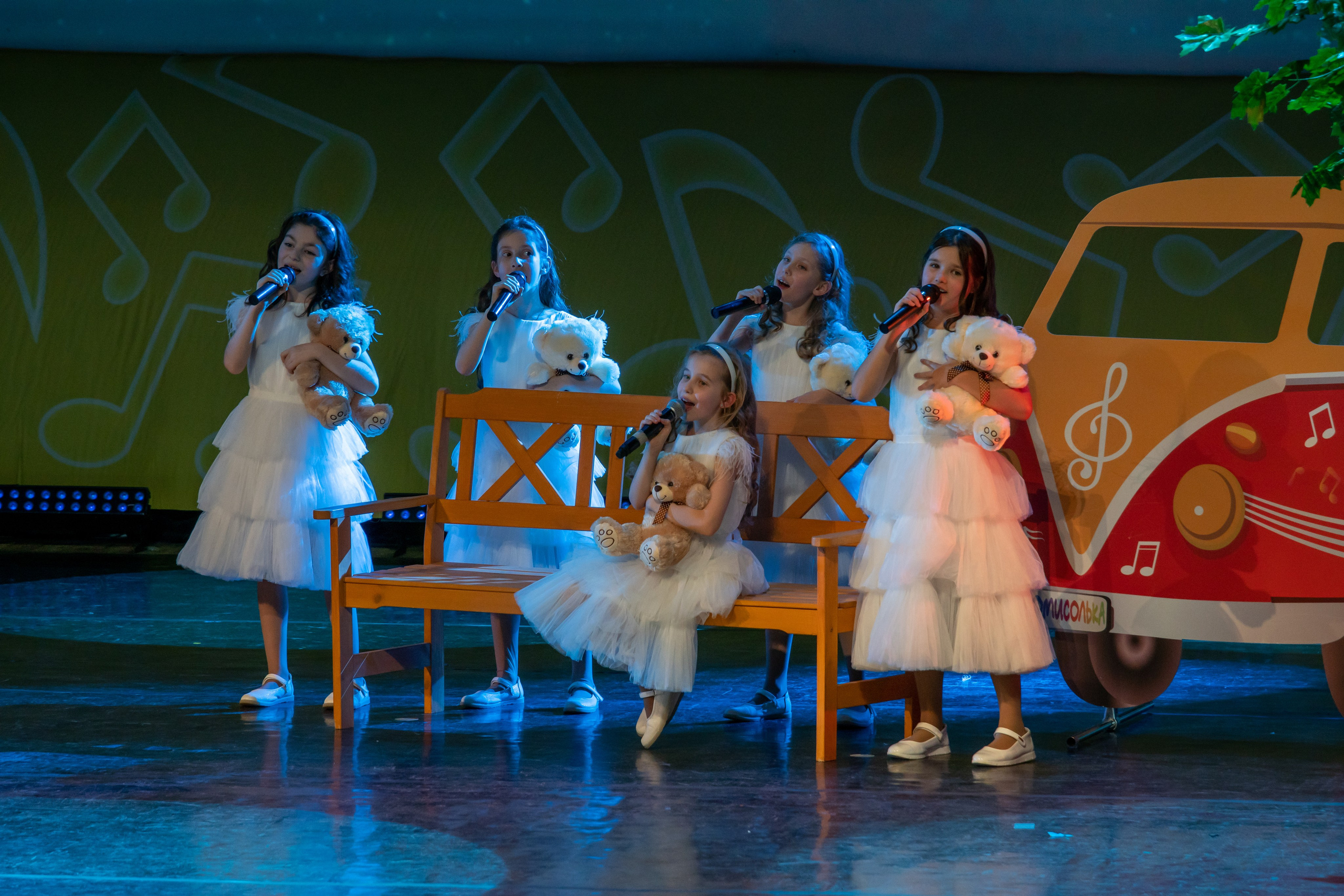 Съёмка концерта для Домисольки, большой концертный зал Космос. «Студия DRONAVT`s» — видеосъёмка и фотография г. Москва