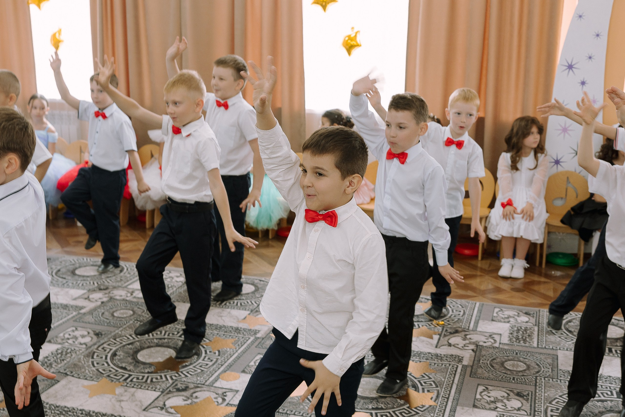 Выпускной в ДС 26. Выпускные альбомы Натальи Бутко: Новороссийск, Анапа, Геленджик