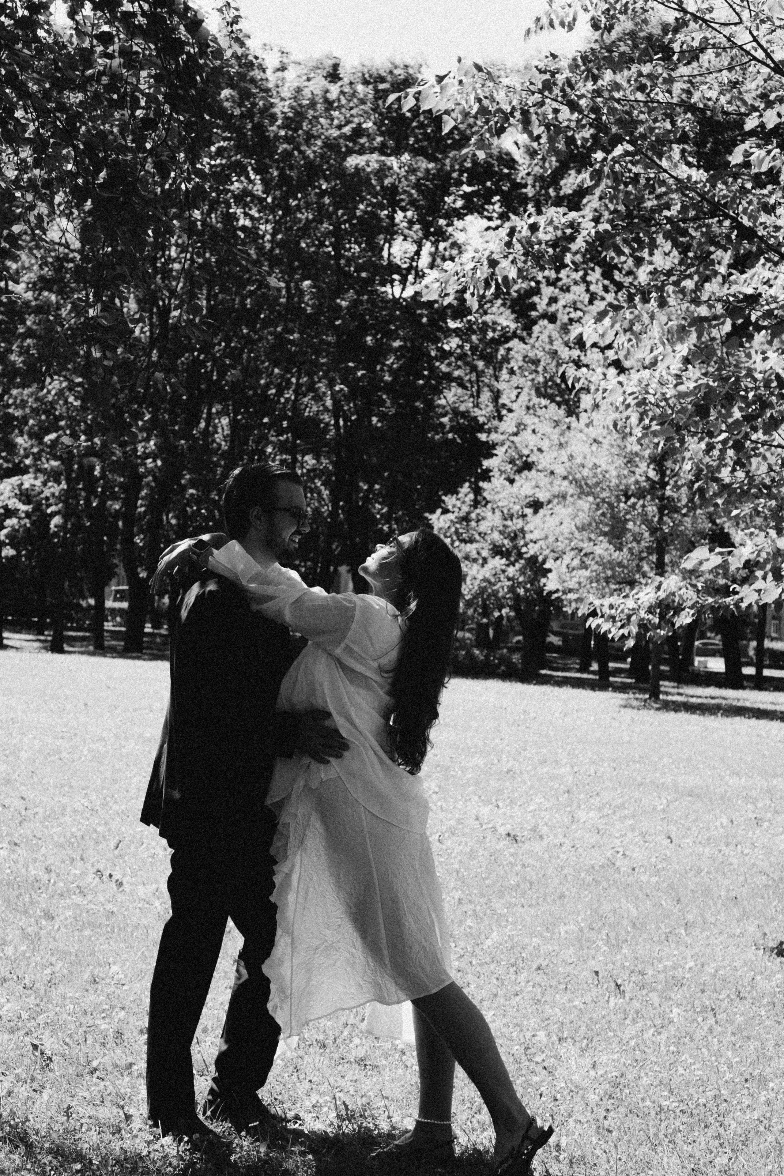 СВАДЕБНАЯ СЬЕМКА В ПАРКЕ ПОБЕДЫ И ПРОГУЛКА ПО МОСКОВСКОМУ ПРОСПЕКТУ. Профессиональный фотограф, Санкт-Петербург — Виктория Богомолова