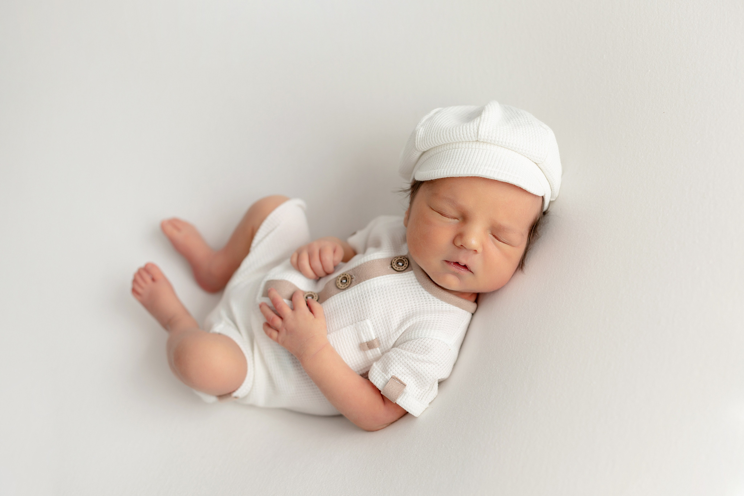 Новорожденные до 28 дней. Фотограф новорожденных в Тюмени