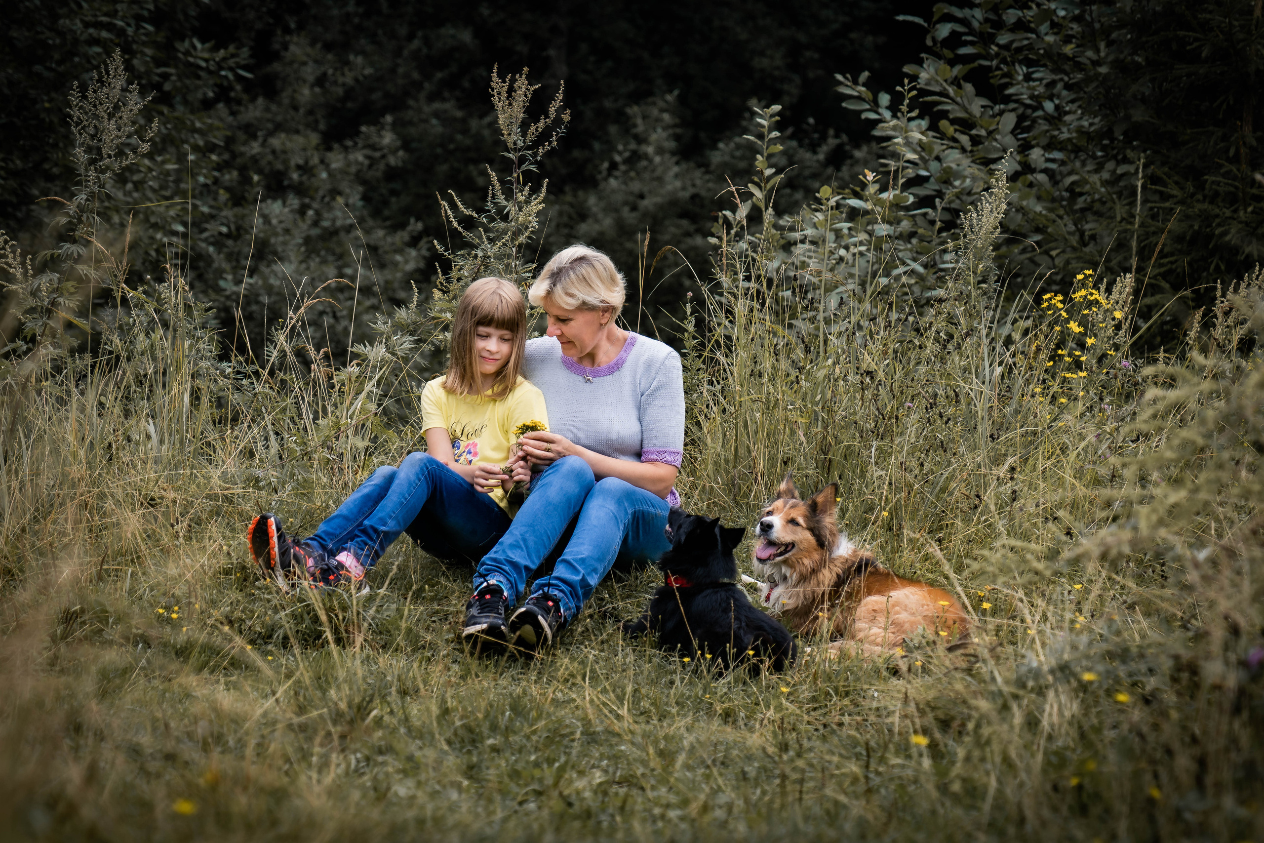 Екатерина и Варвара (собаки Ведьма и Лэд). Семейный фотограф Ефремова Виктория