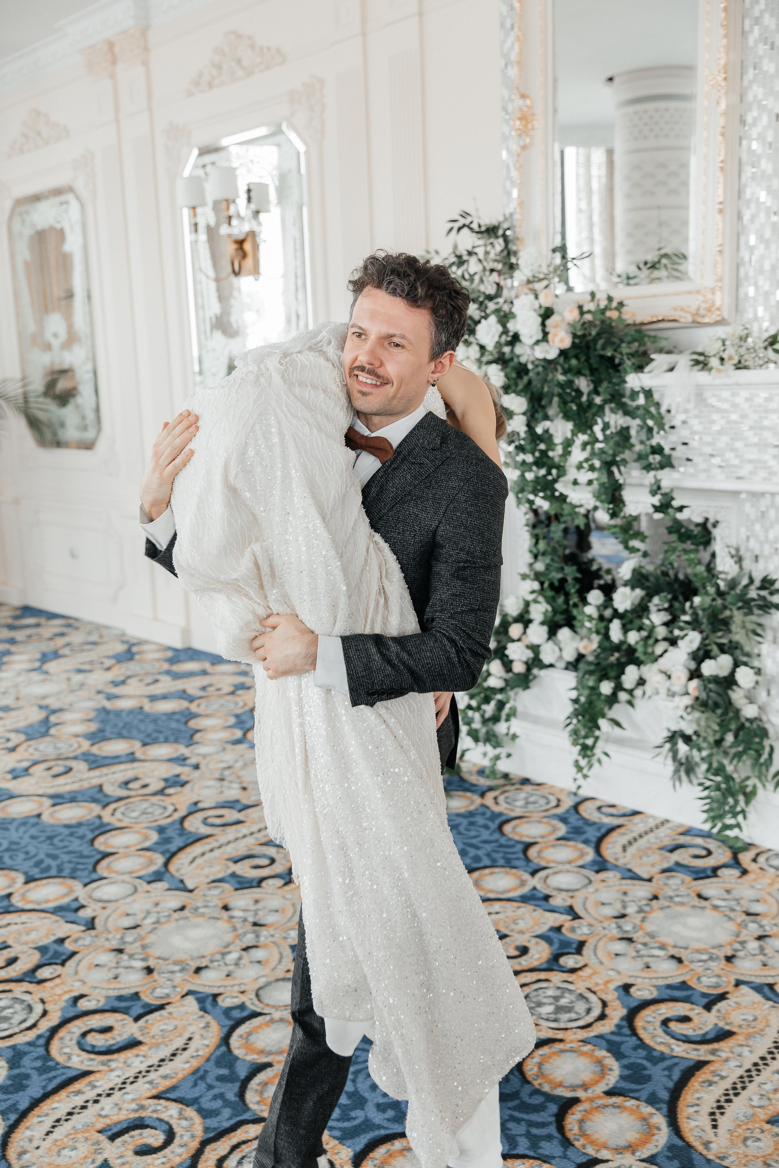 Антон и Полина. Свадебный фотограф Виктория