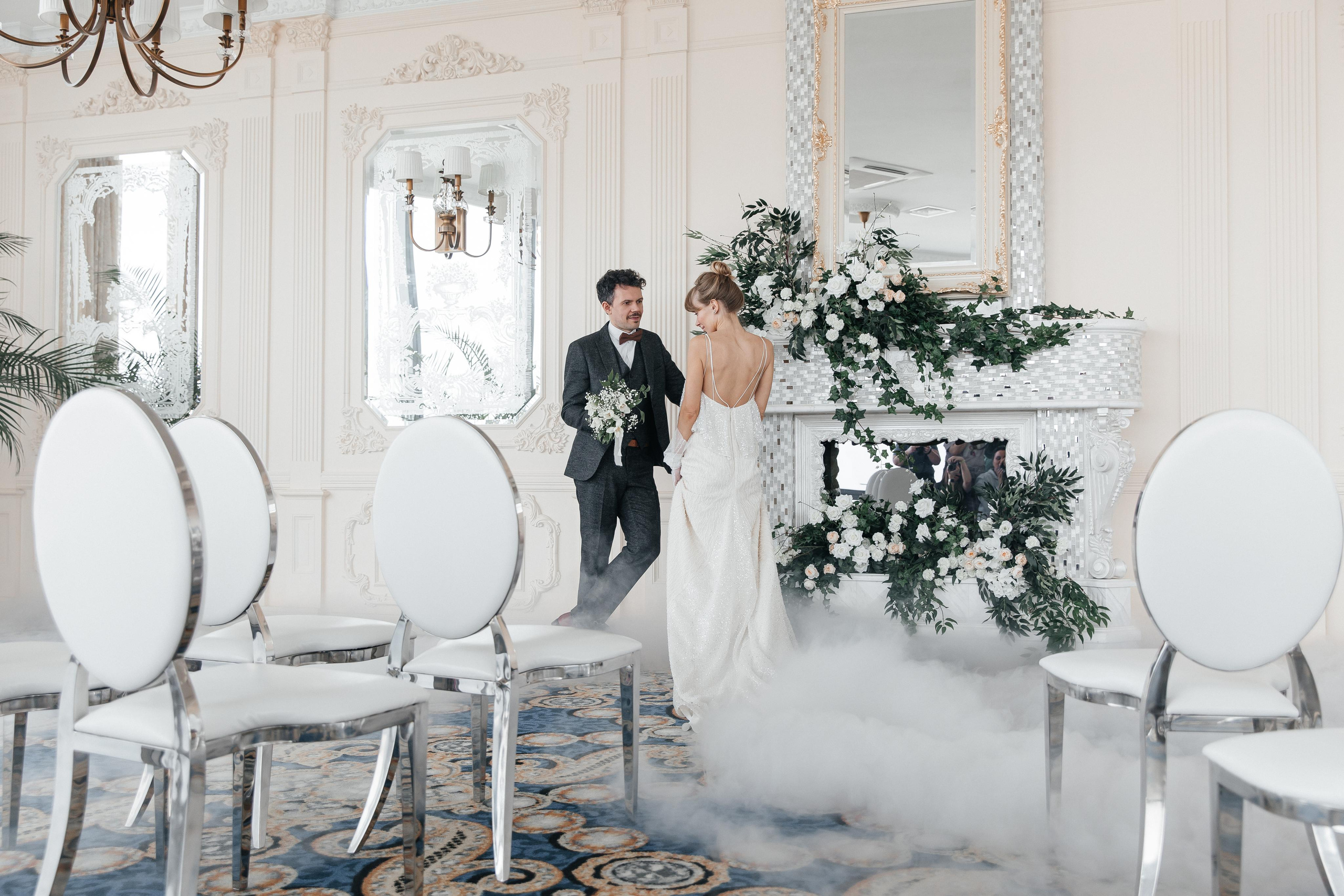 Антон и Полина. Свадебный фотограф Виктория