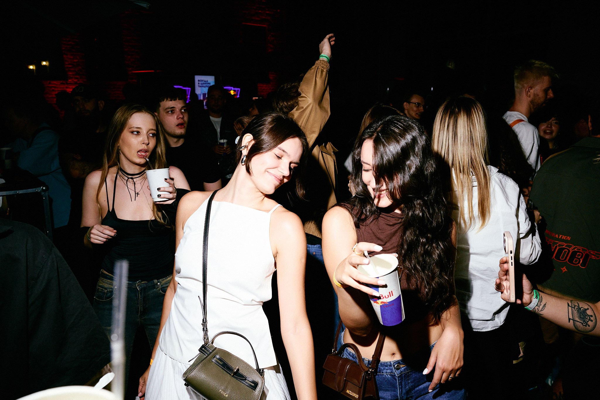 LASKI — CONNECTED x DETI. TENZO | Креативный продюсер / Арт-директор