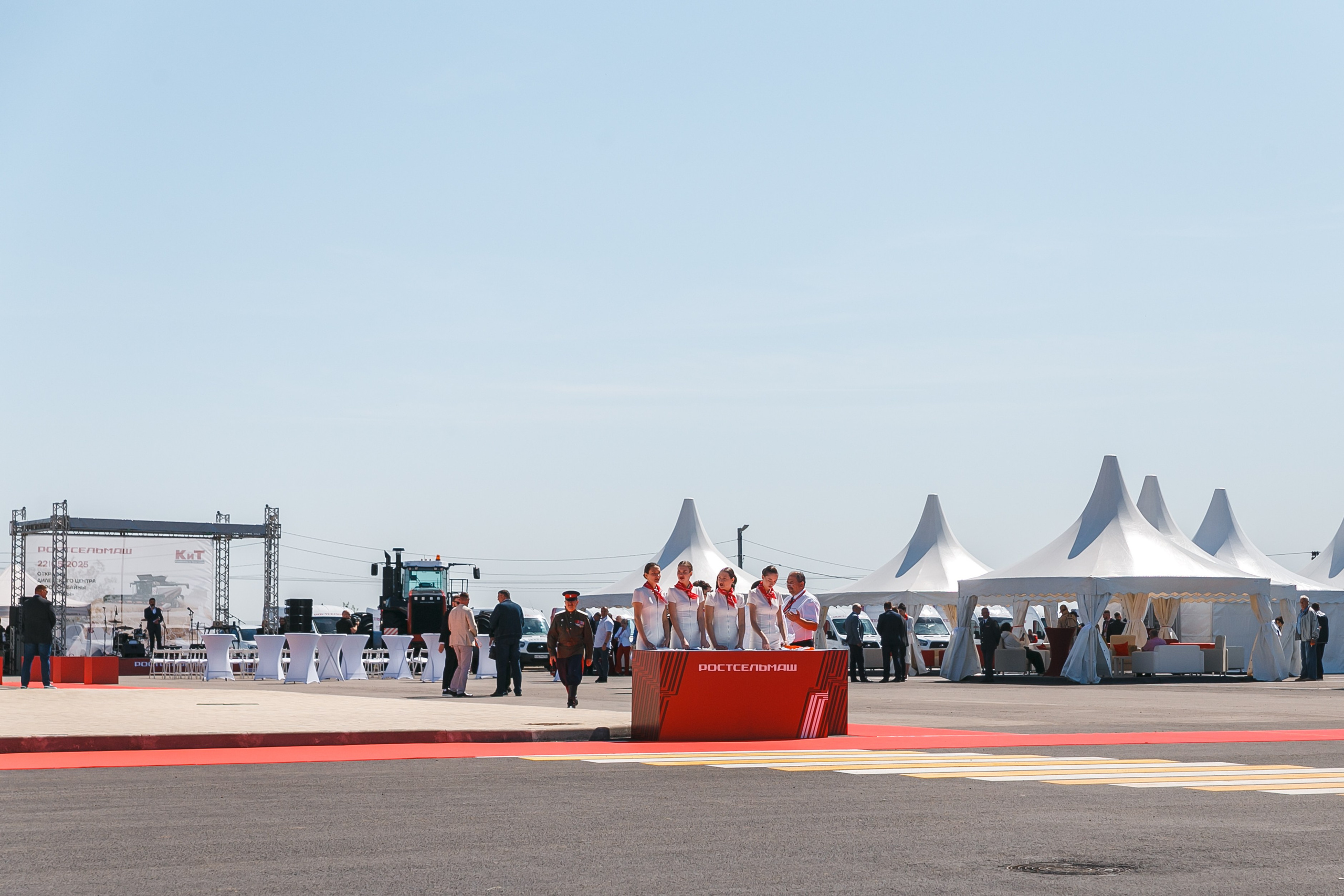 Открытие дилерского центра Ростсельмаш. Событийный фотограф Максим Бескоровайновнов