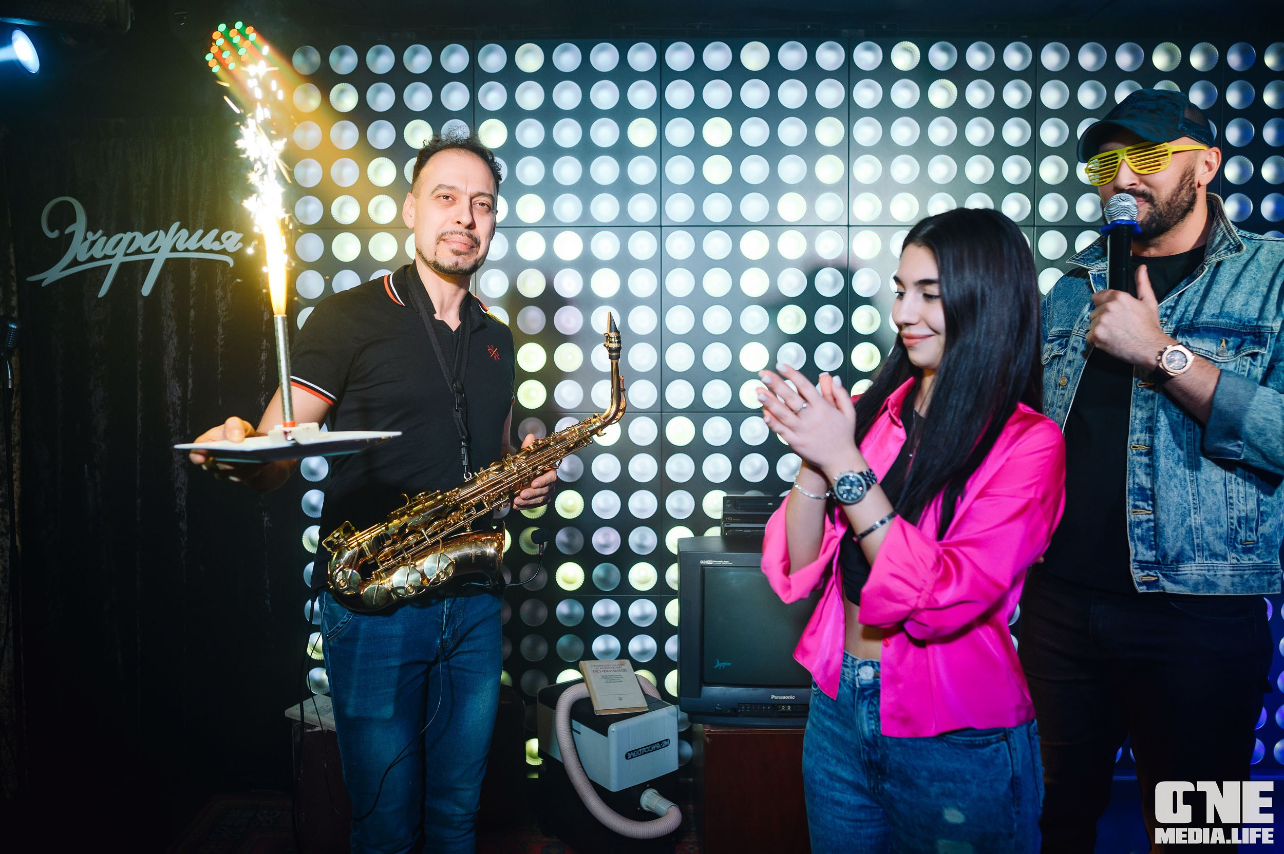 Фоторепортаж из караоке-клуба Эйфория. One Media Life: фоторепортажи, фотоотчеты с мероприятий и заведений