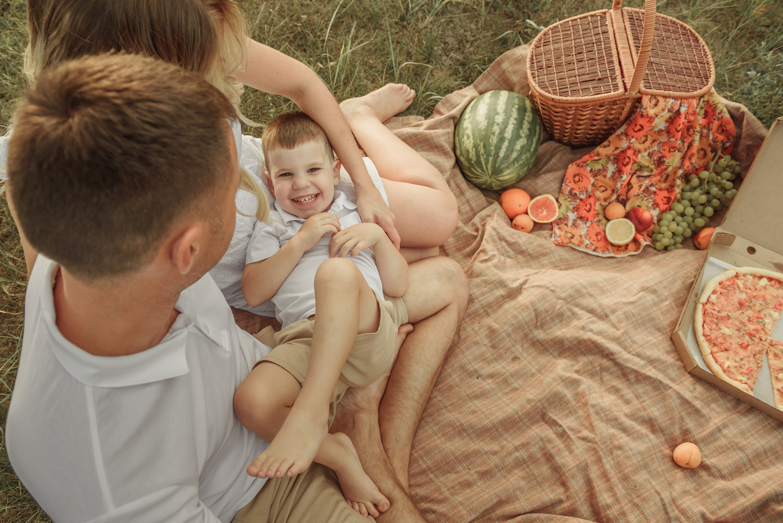 Семейная фотосессия на природе. Семейный фотограф в Братске Маклакова Татьяна
