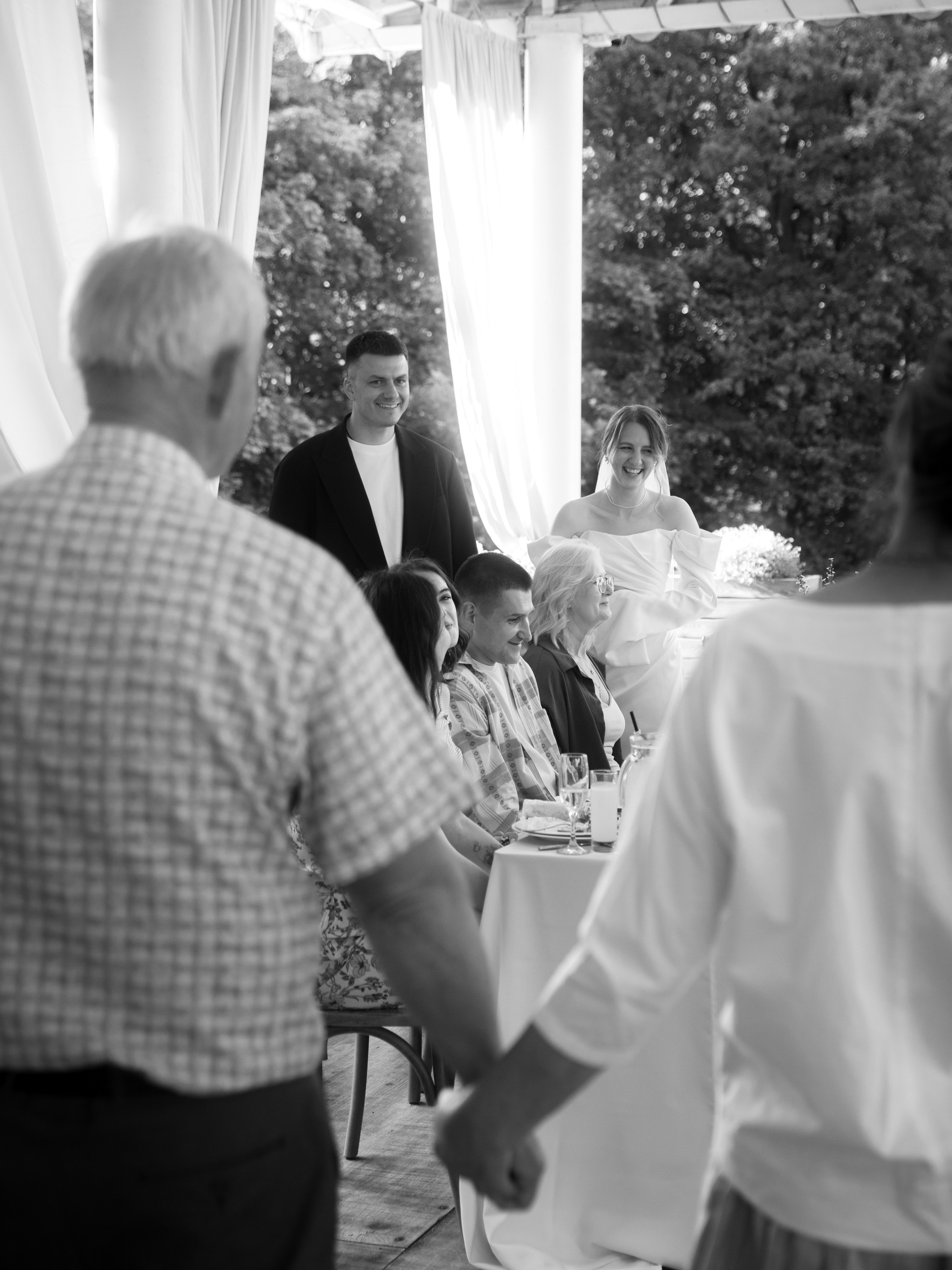 Алиса и Слава, роспись в Москве и вечеринка на природе, подальше от города. Фотограф в Москве Екатерина Черненко