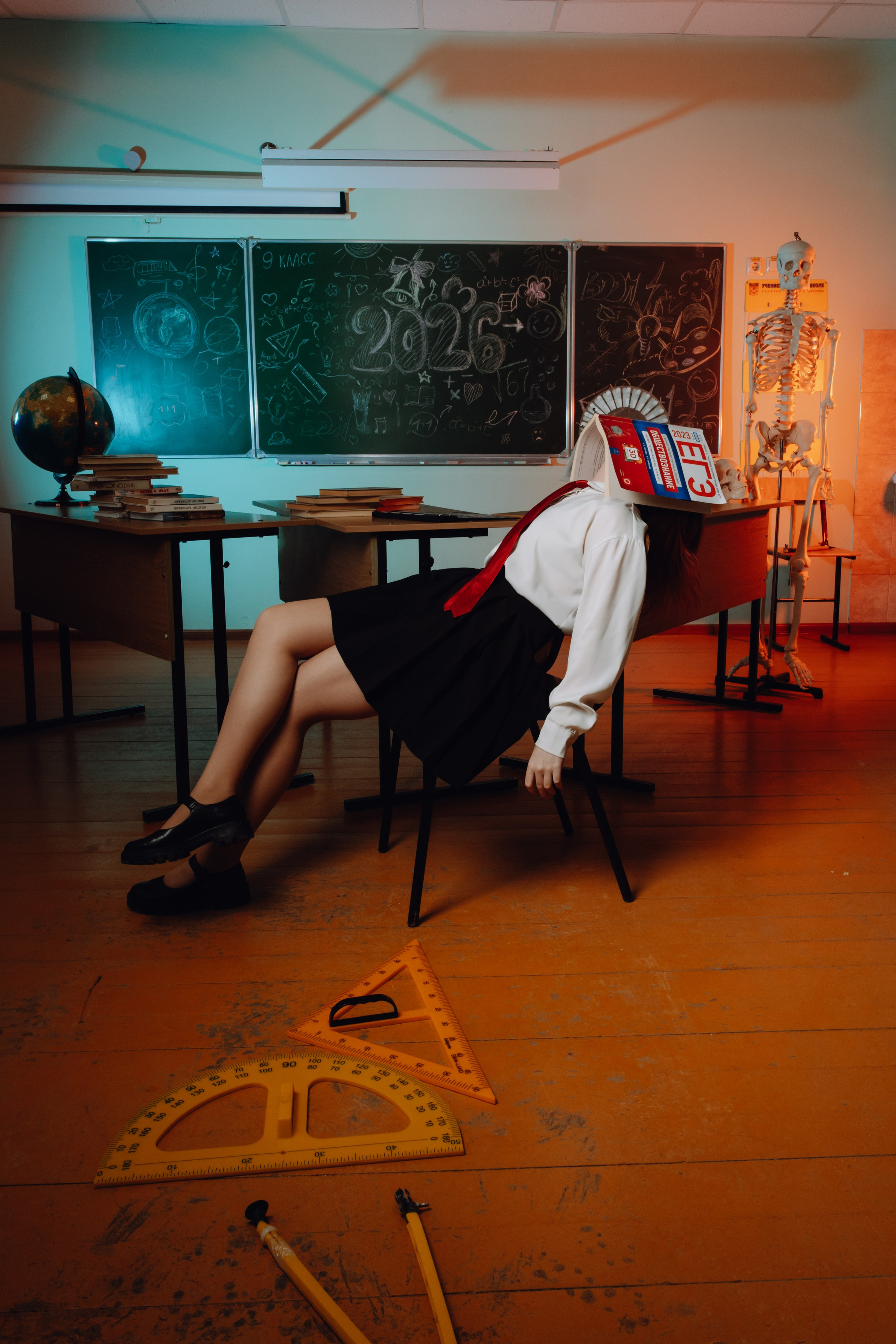 Школьные альбомы в Чернянке. Фотограф Максим Никонов