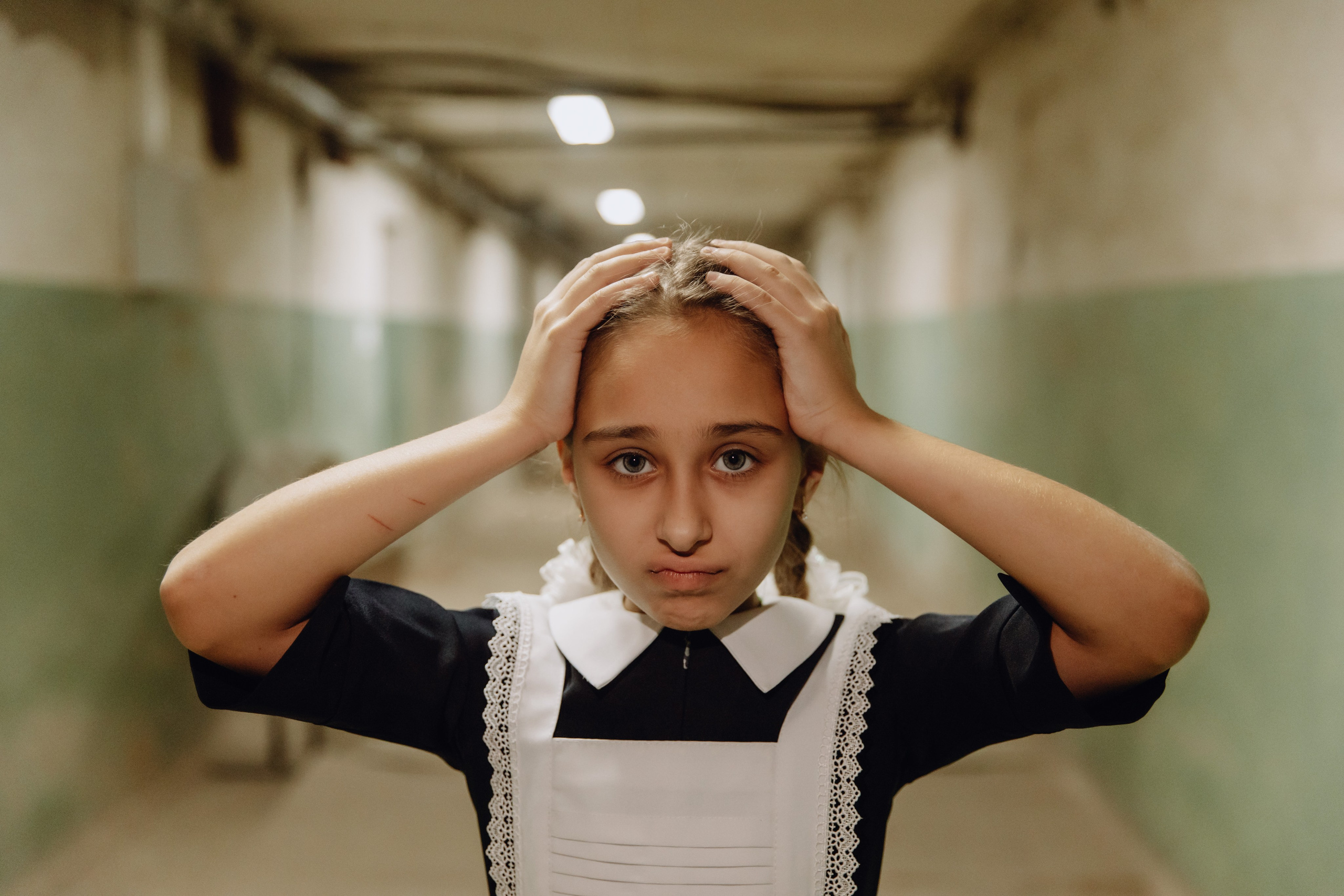 Школьные альбомы в Чернянке. Фотограф Максим Никонов