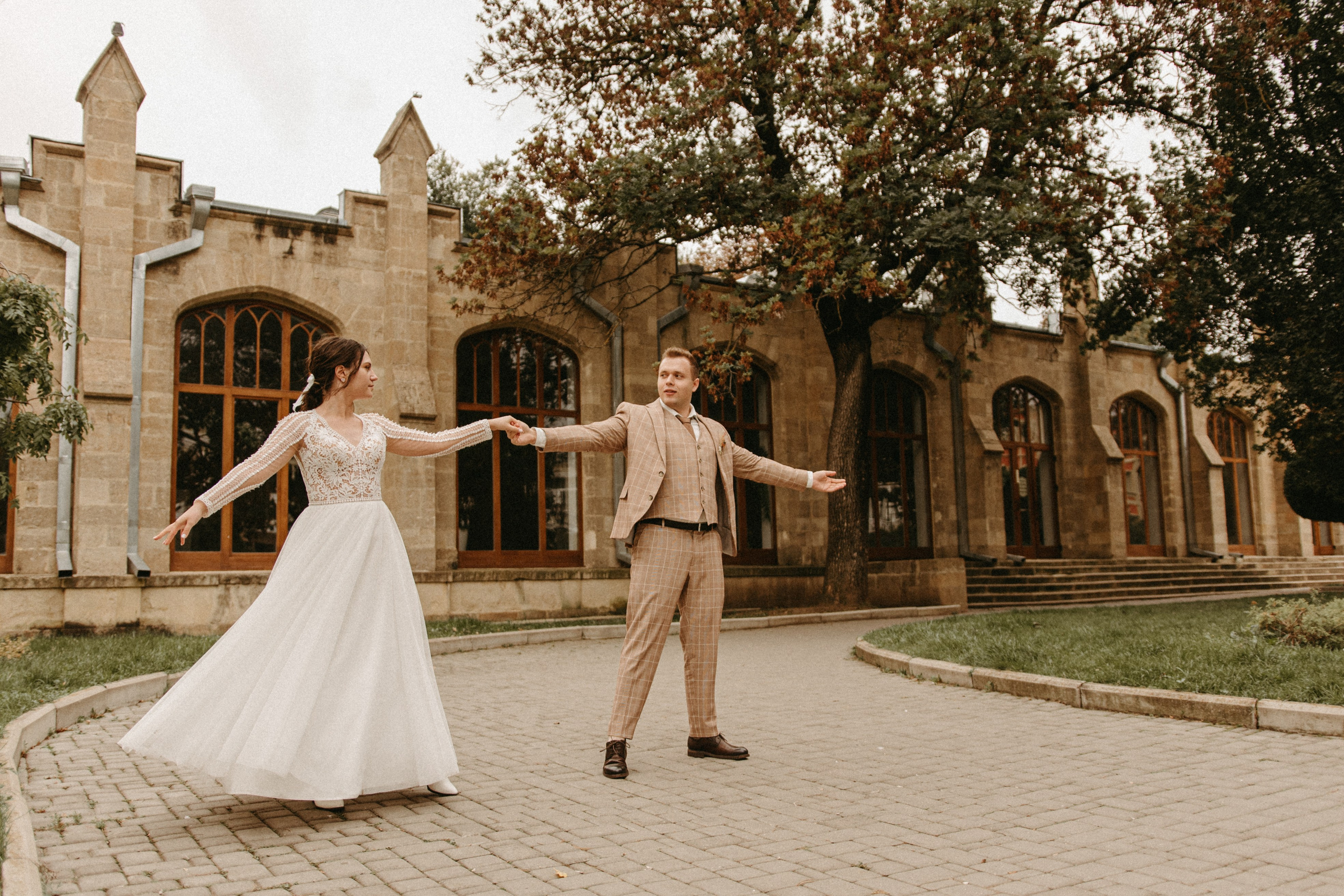 MIKHAIL & MARIAM | KISLOVODSK. Фотограф Настя Конник | Пятигорск | Эльбрус | Домбай | Архыз
