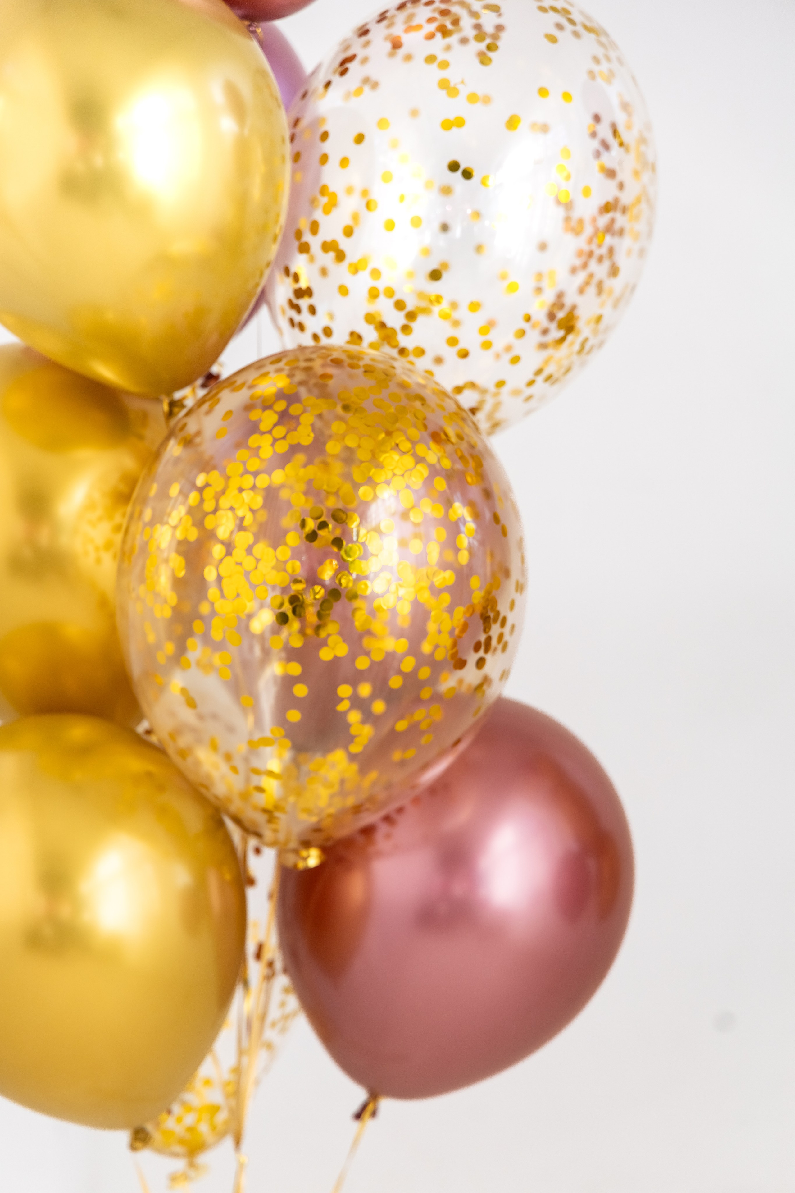 Детские цифры и композиции. Доставка воздушных шаров по Санкт-Петербургу и лен. области