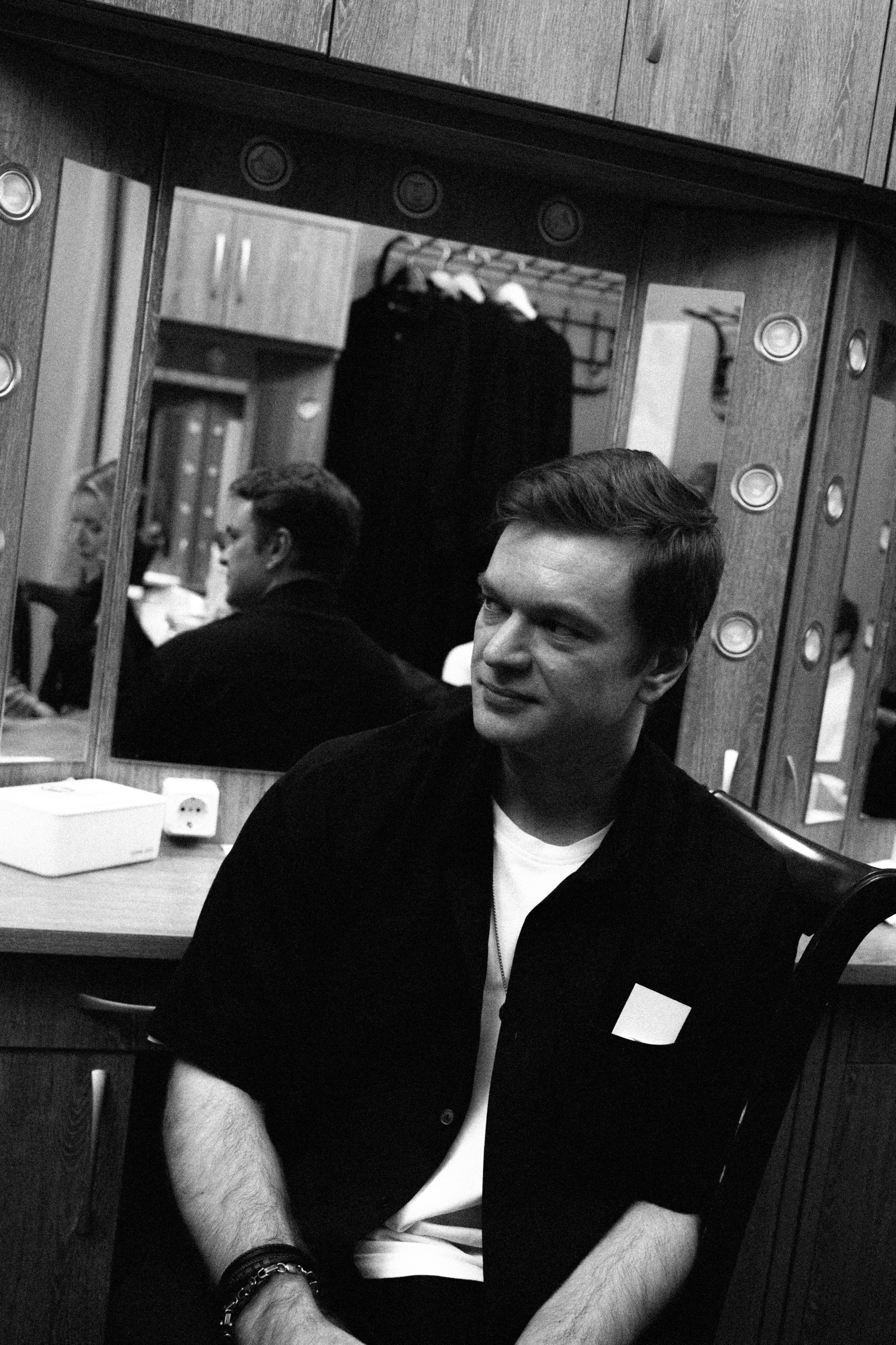 Theatre backstages. Portrait and backstage photographer Nina Crane