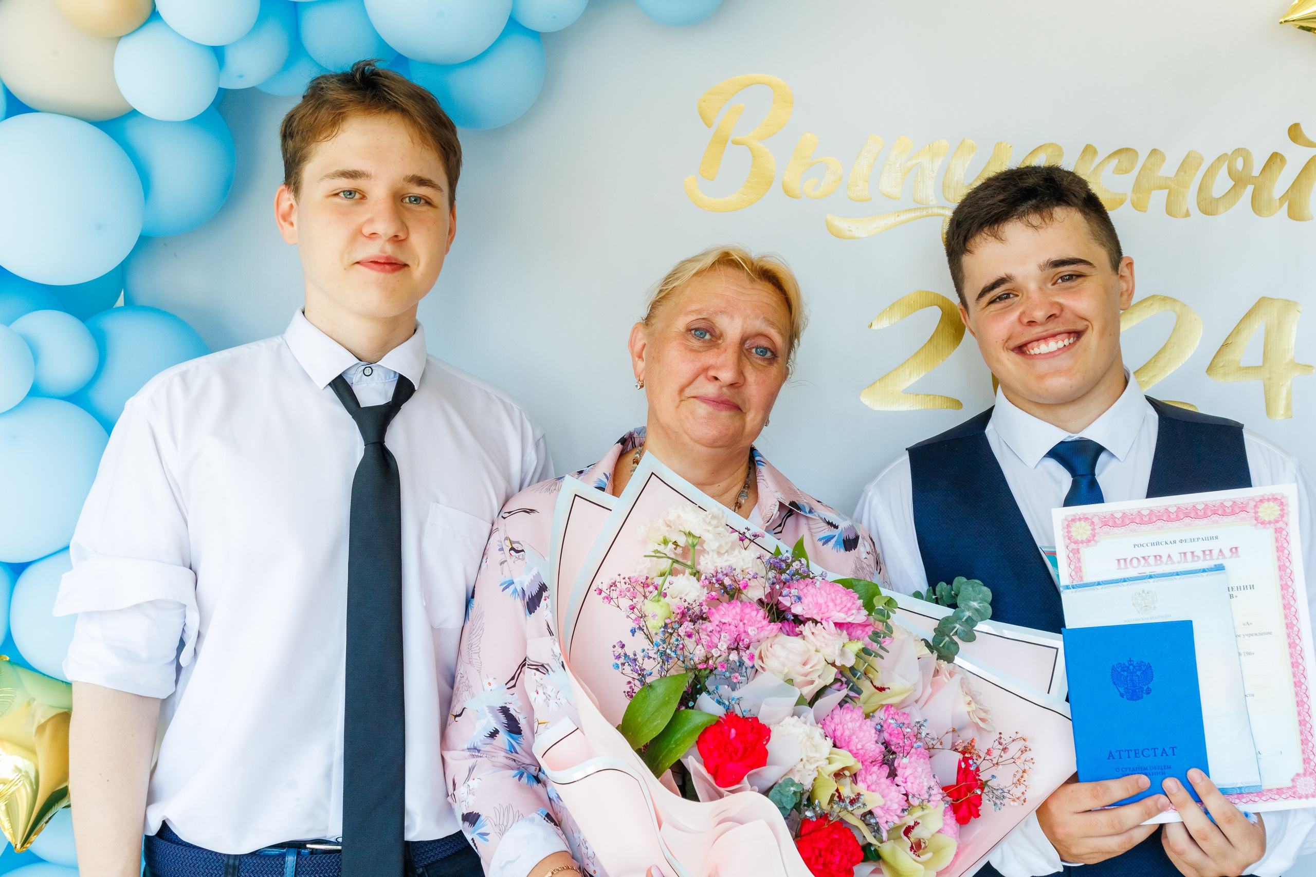 Выпускники школа 196. Фотограф в Новосибирске Евгений Маслов