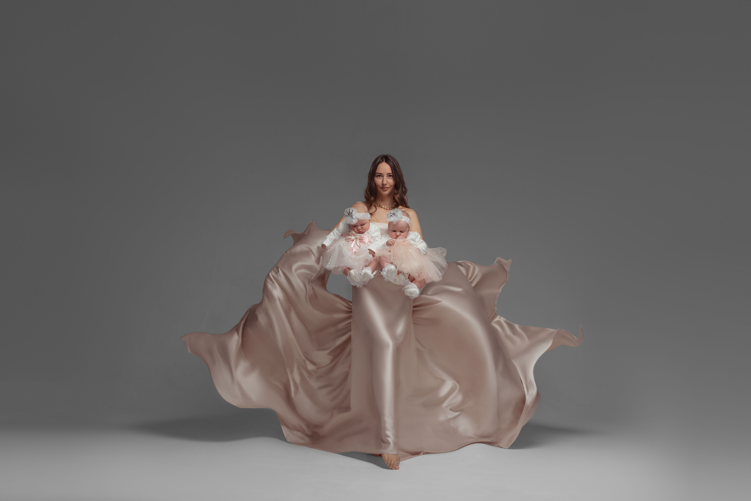 СЪЕМКА В ТКАНИ. Женский фотограф в Ростове-на-Дону Бондаренко Светлана