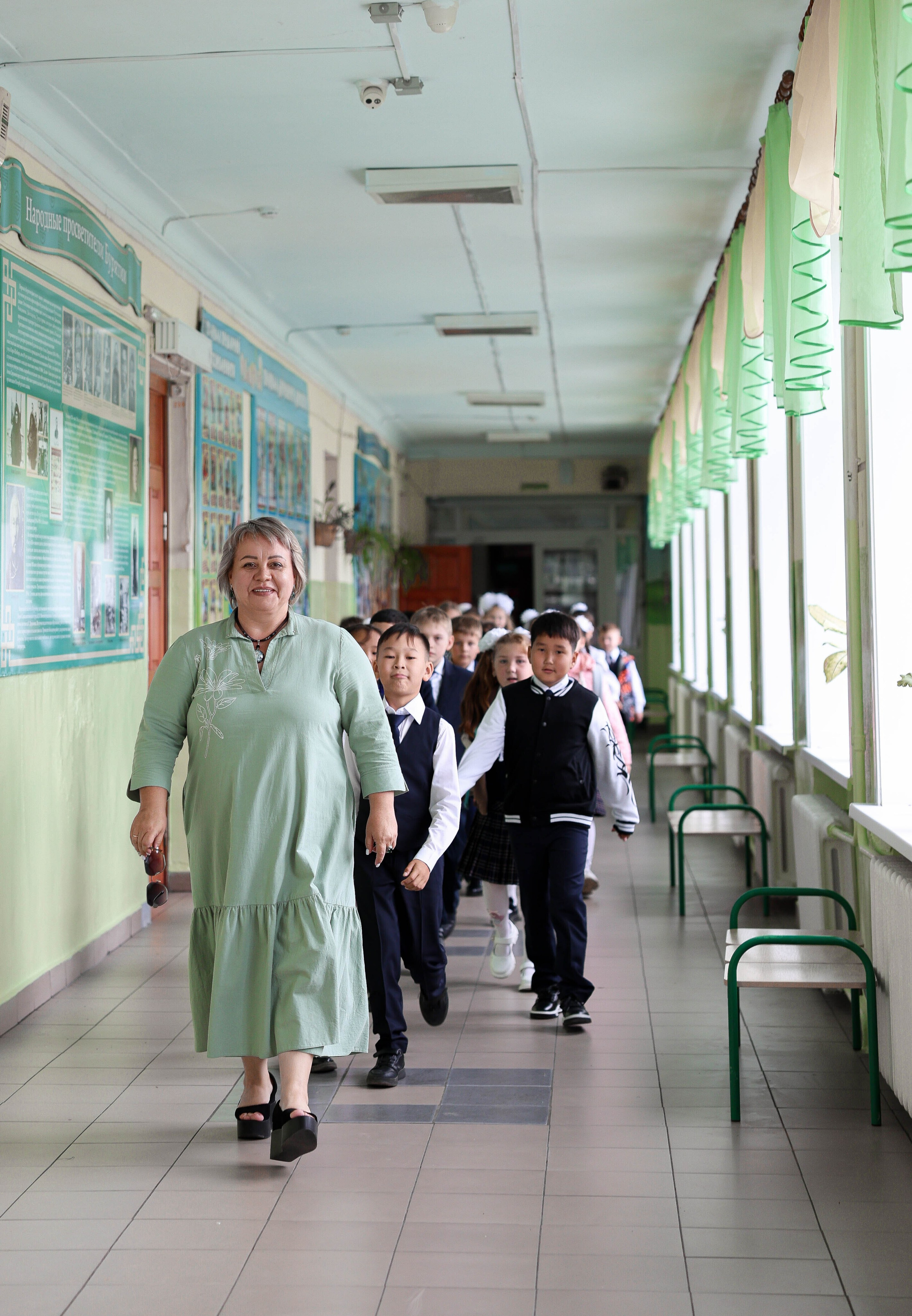 День знаний 2025. Свадебный и Школьный фотограф Улан-Удэ Бурятия Джулия Топоева Выпускные альбомы Фотограф на мероприятие