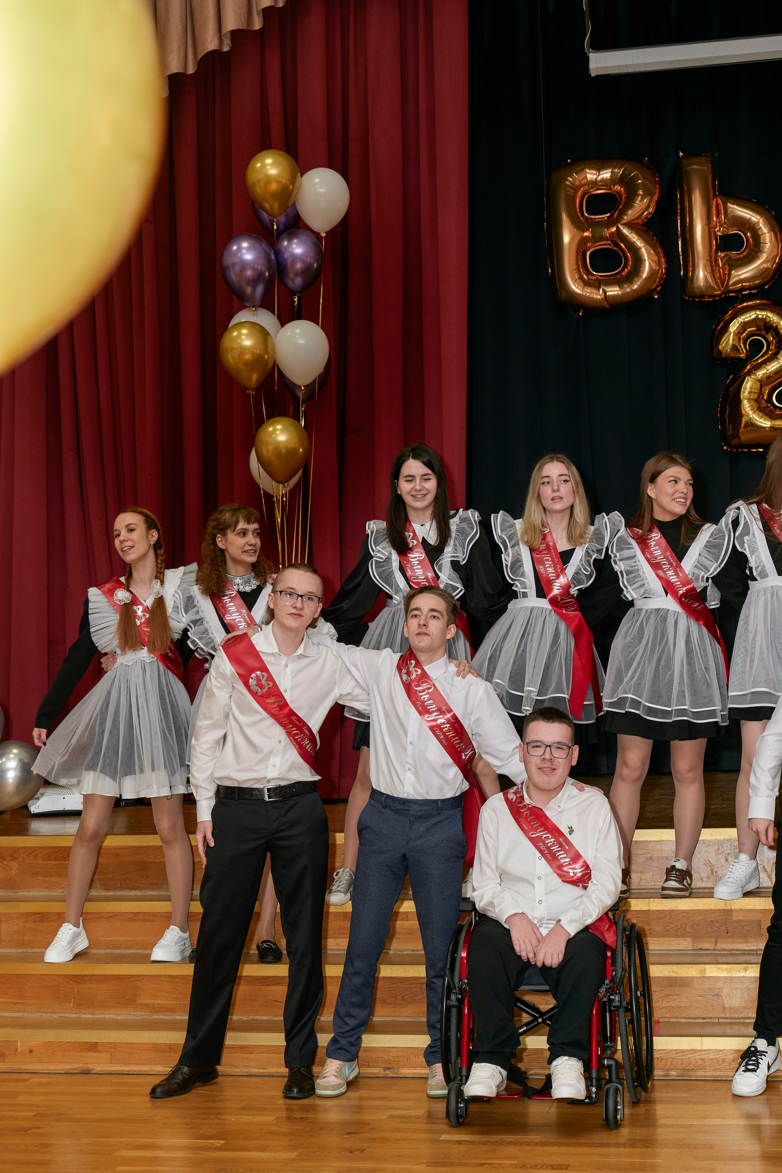 Последний звонок школа 1413. Детский и семейный фотограф г. Москва Оксана Катаджи