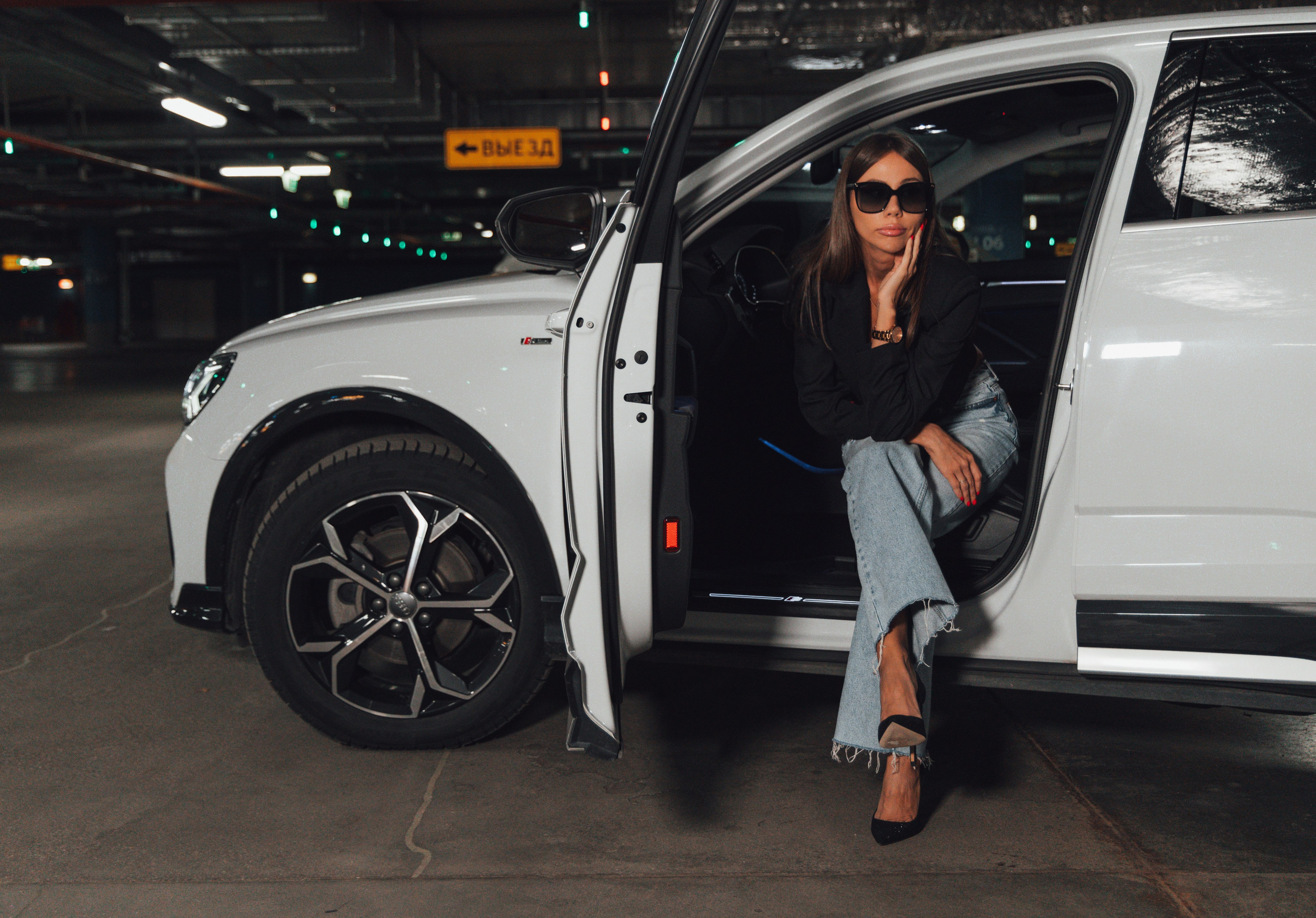 Съёмка на паркинге. Фотограф в Санкт-Петербурге Наталья Шатеева