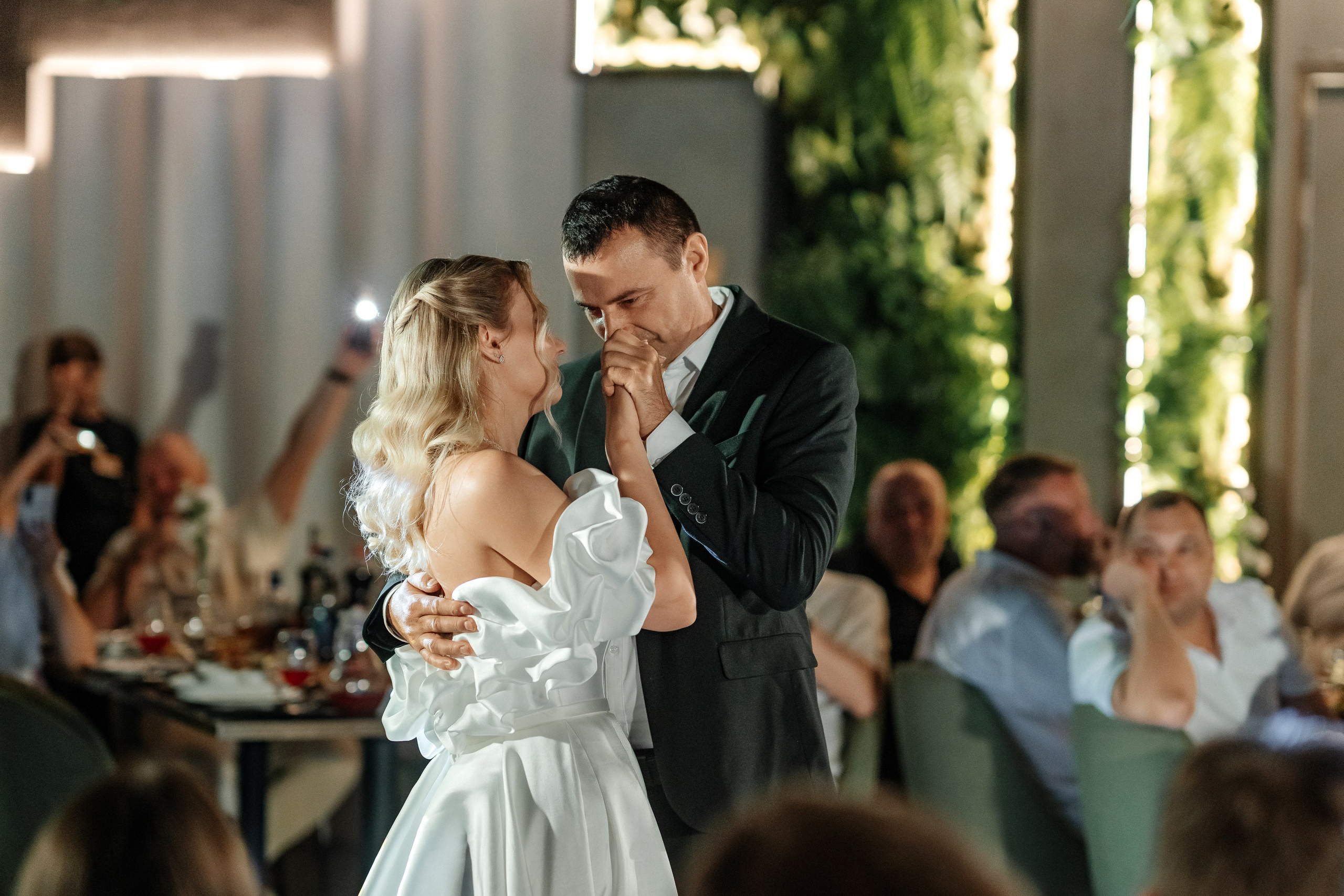 Денис и Анастасия. Свадебный и семейный фотограф в Алексеевке Марина Купреева