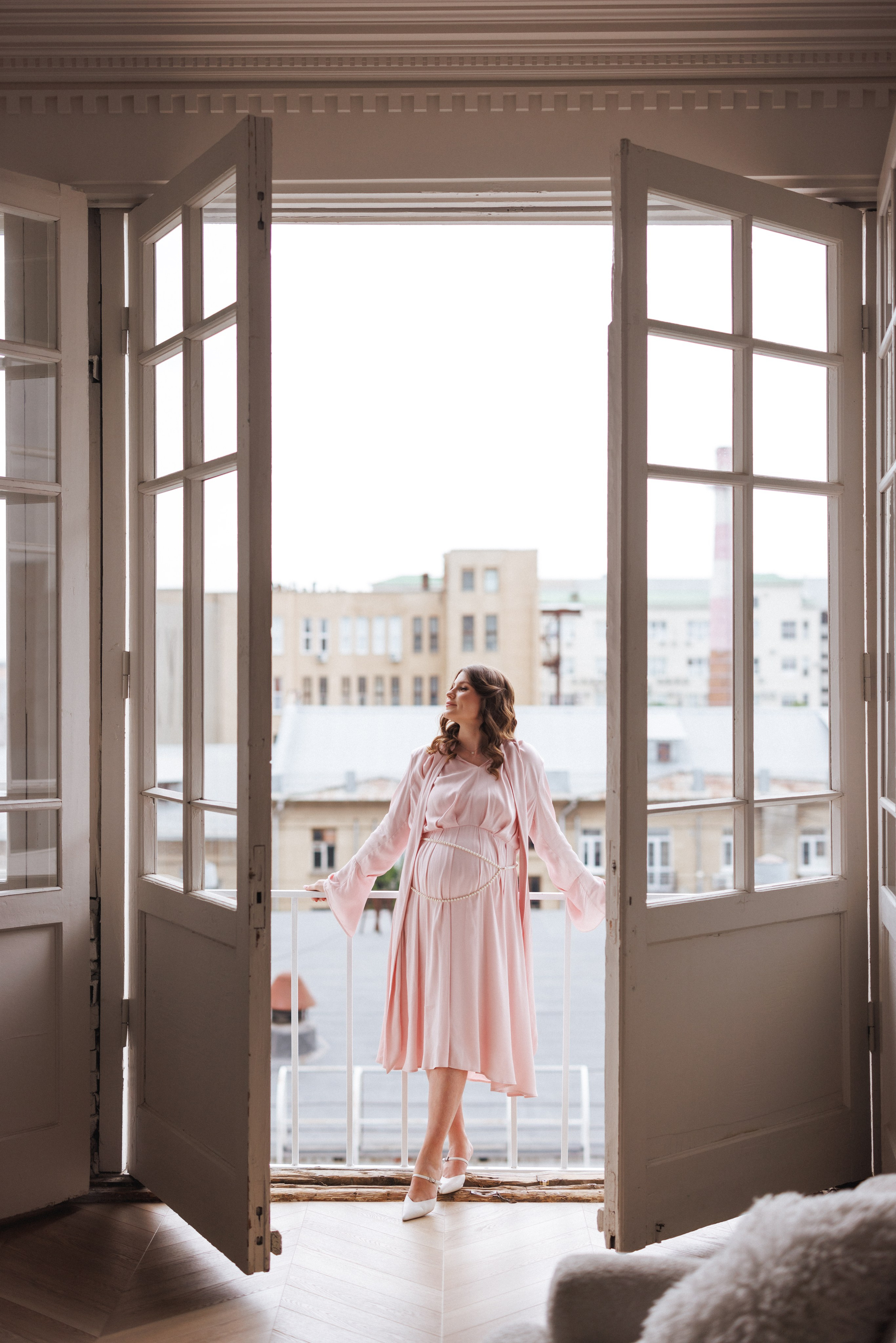 Семейная фотосессия для мамы и дочки в фотостудии «Париж», город Краснодар. Семейный и детский фотограф в Краснодаре Анна Трашкова